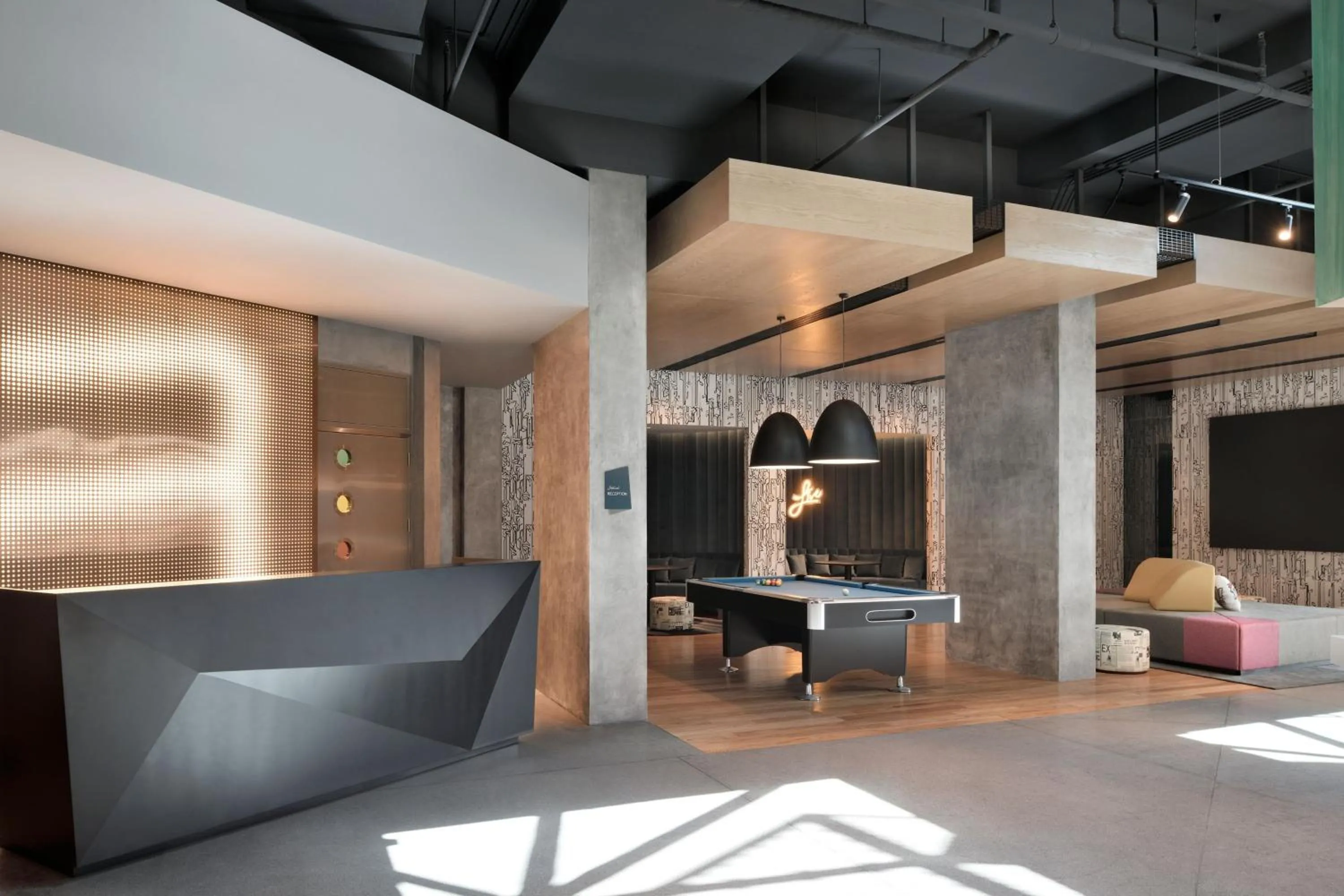 Lobby or reception in Aloft Muscat