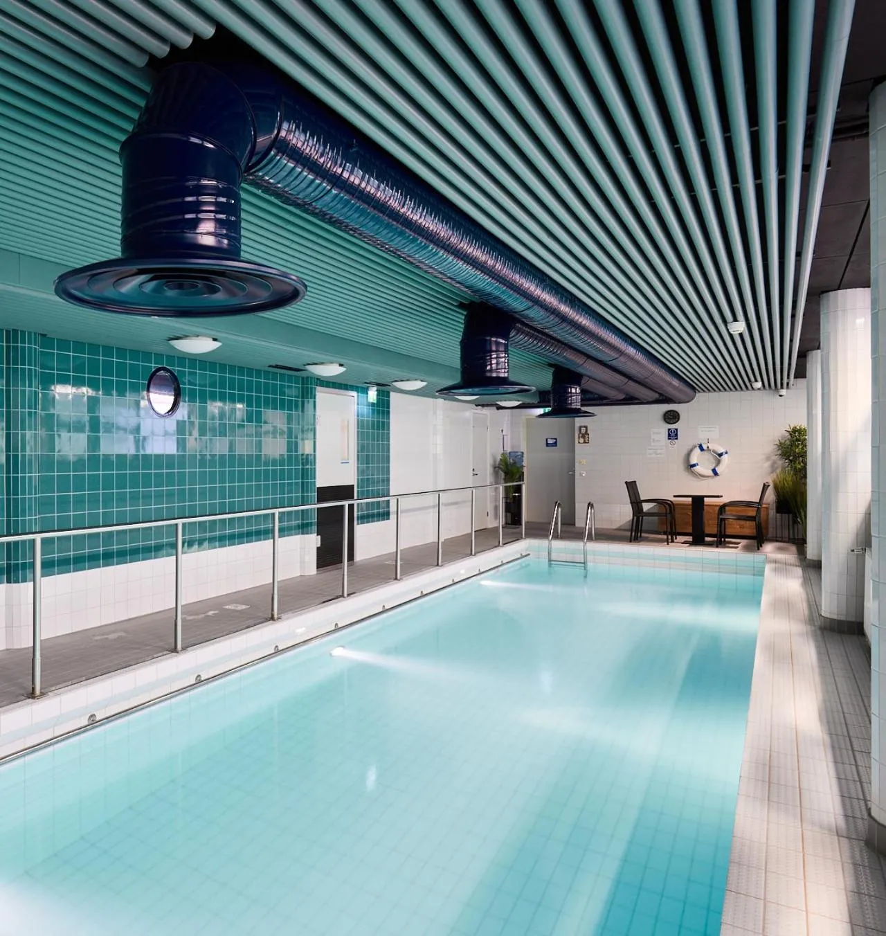 Swimming pool in Hotel Linnasmäki