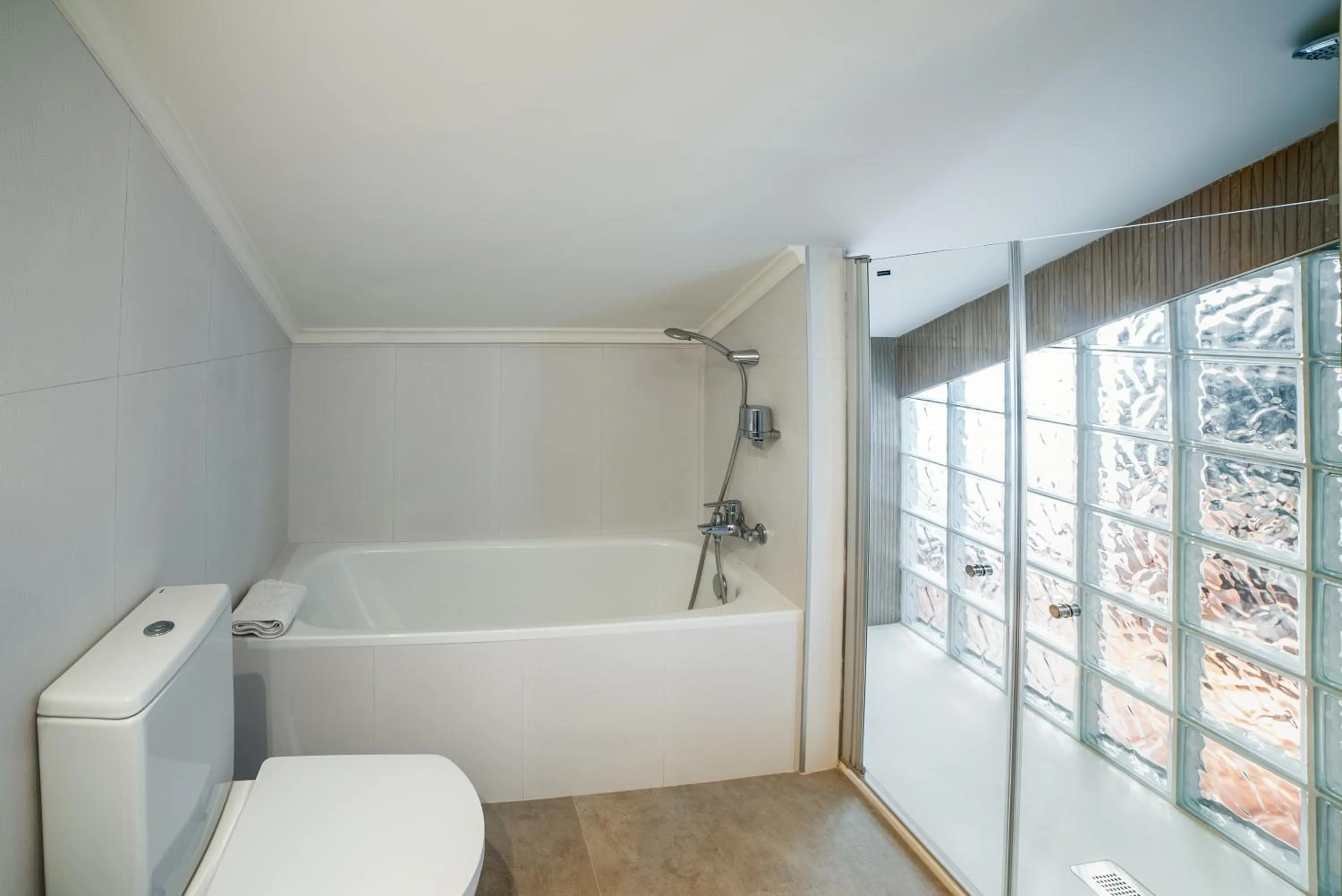 Bathroom in Apartamentos Dunas de Liencres