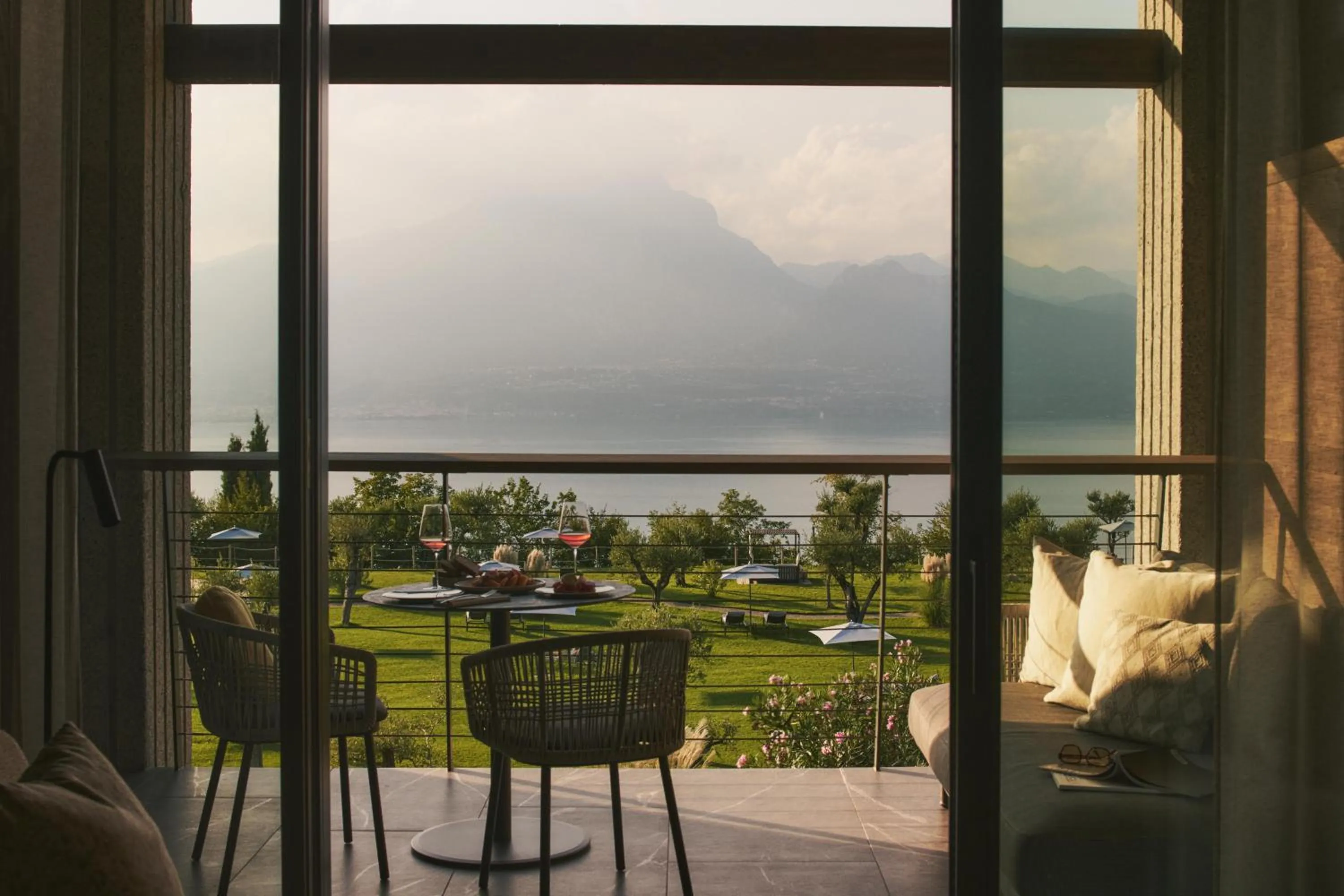 Deluxe Suite in Cape of Senses