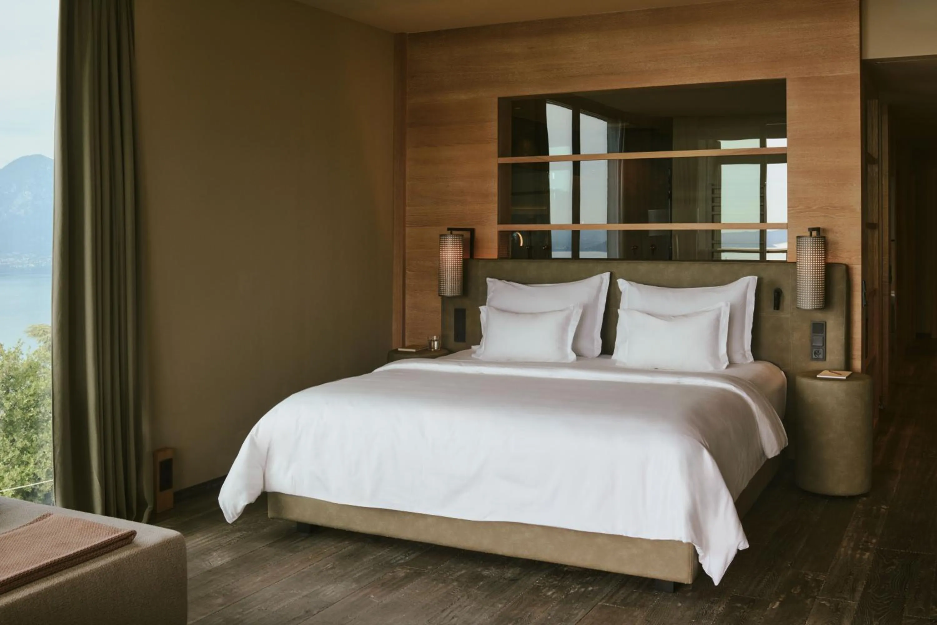 Bedroom, Bed in Cape of Senses