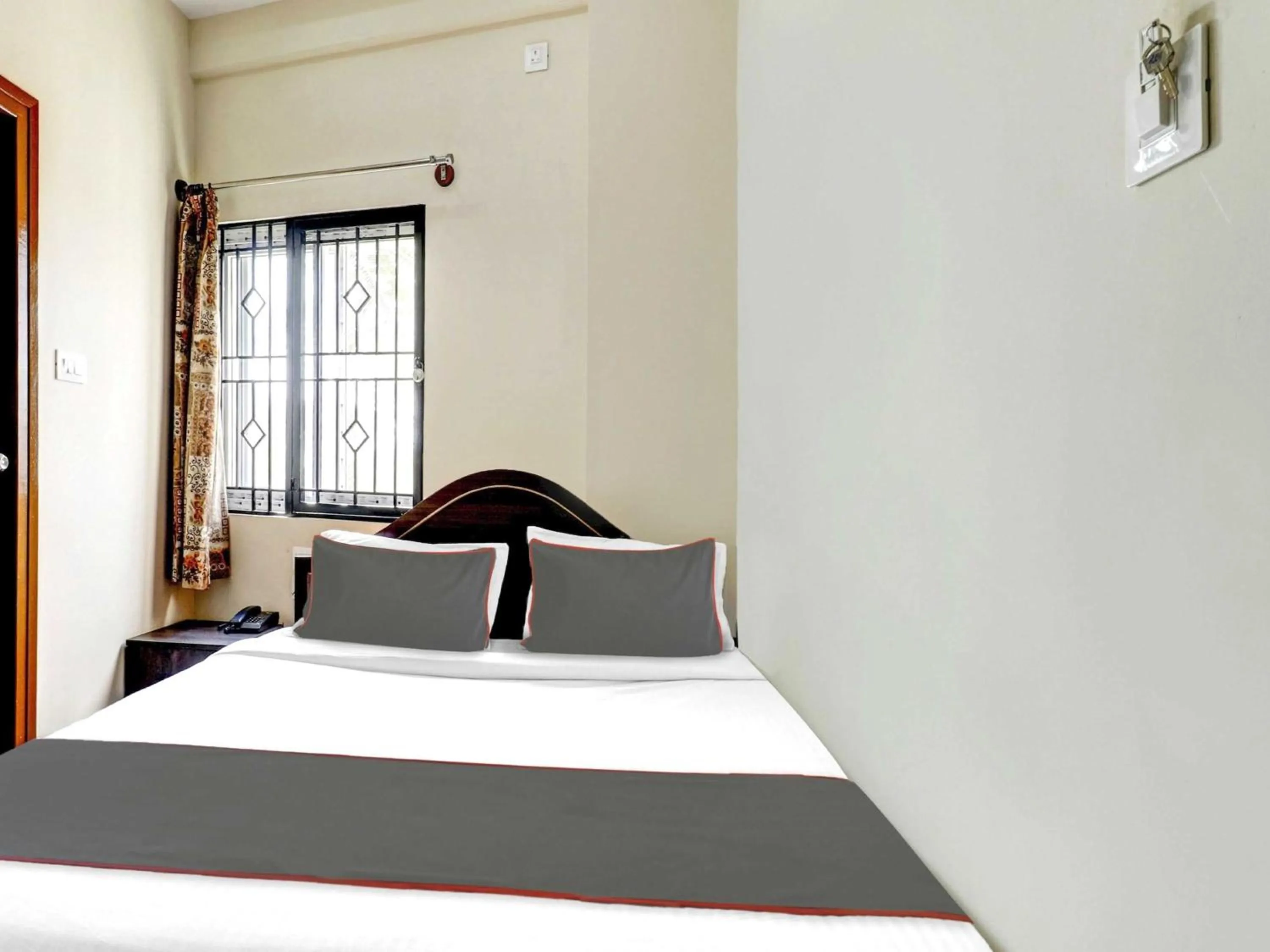 Bedroom, Bed in Hotel O Canton Hotel