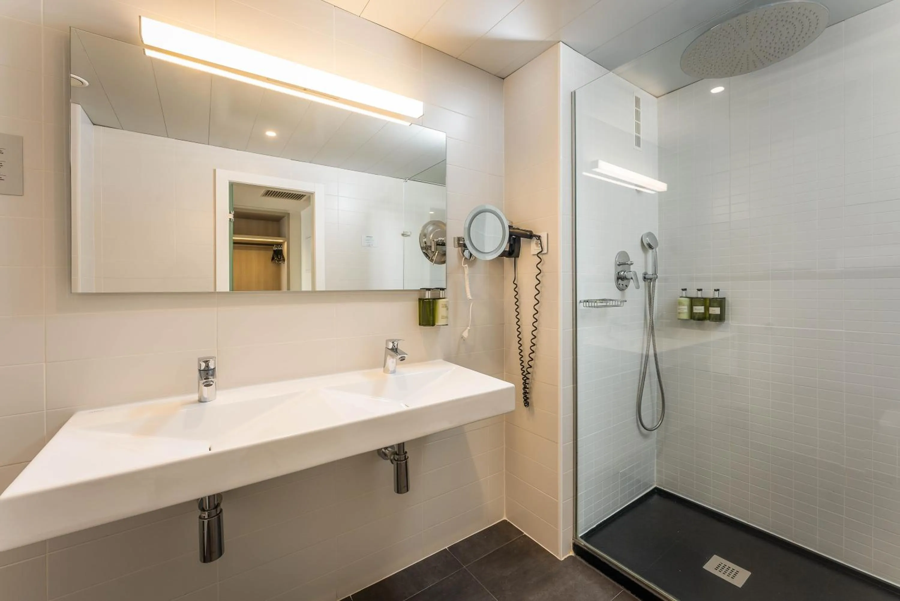 Bathroom in ARTIEM Madrid