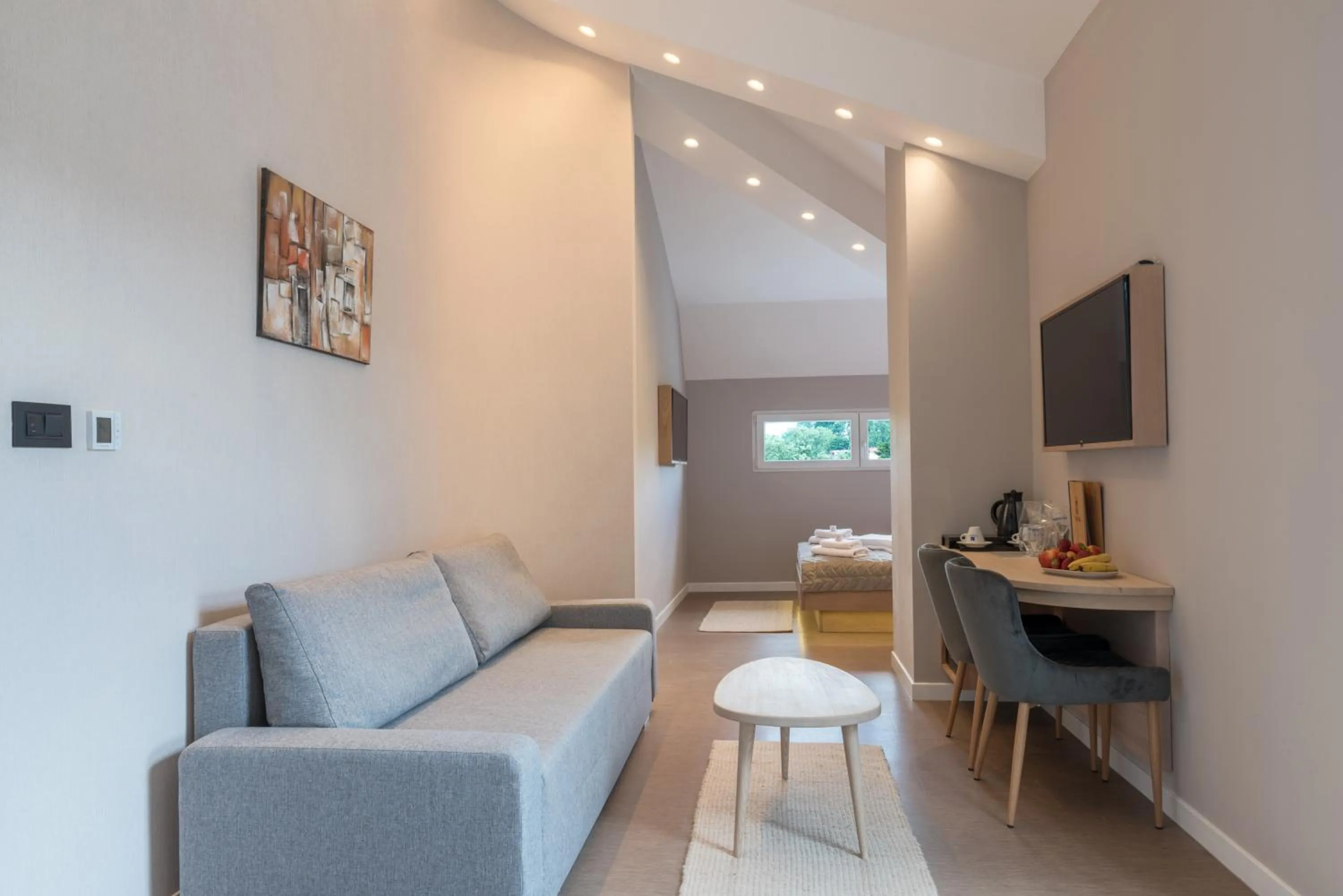 TV and multimedia in Emilia Lux Rooms