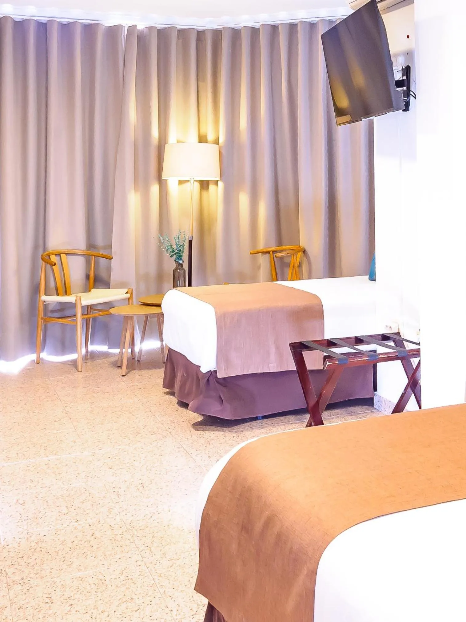 Bed in Hotel Eden Mar