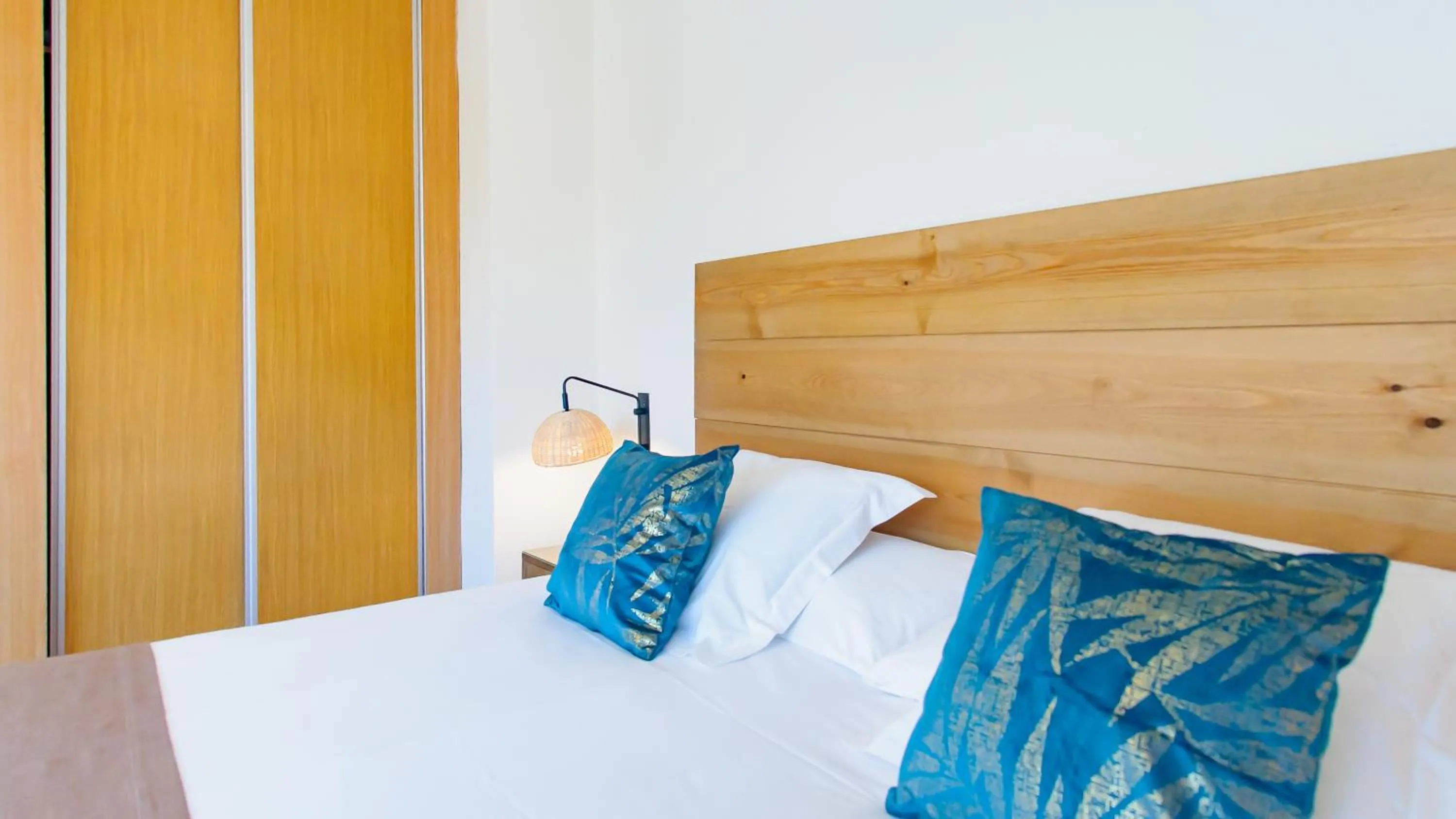 Bed in Hotel Eden Mar