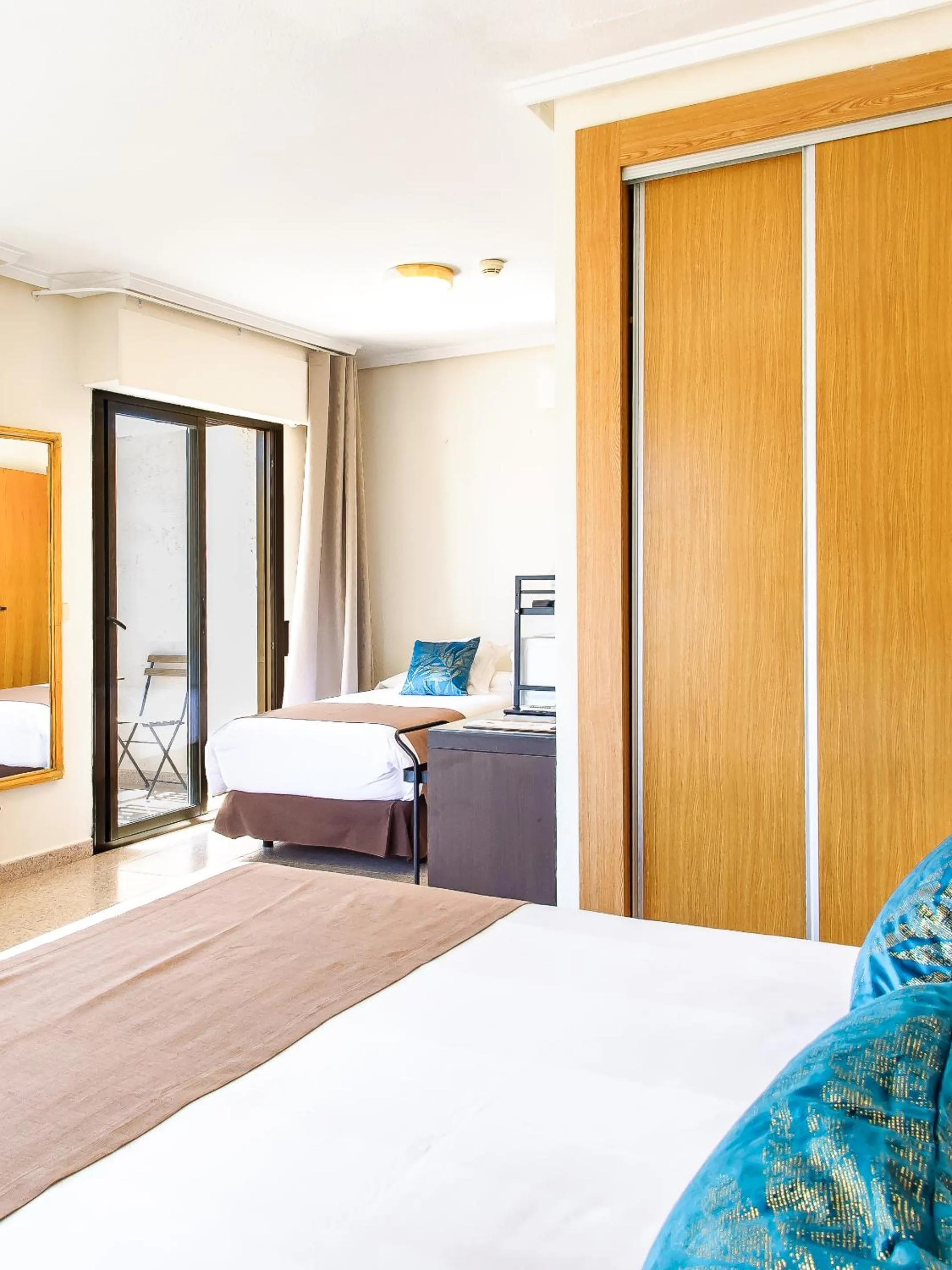 Bed in Hotel Eden Mar