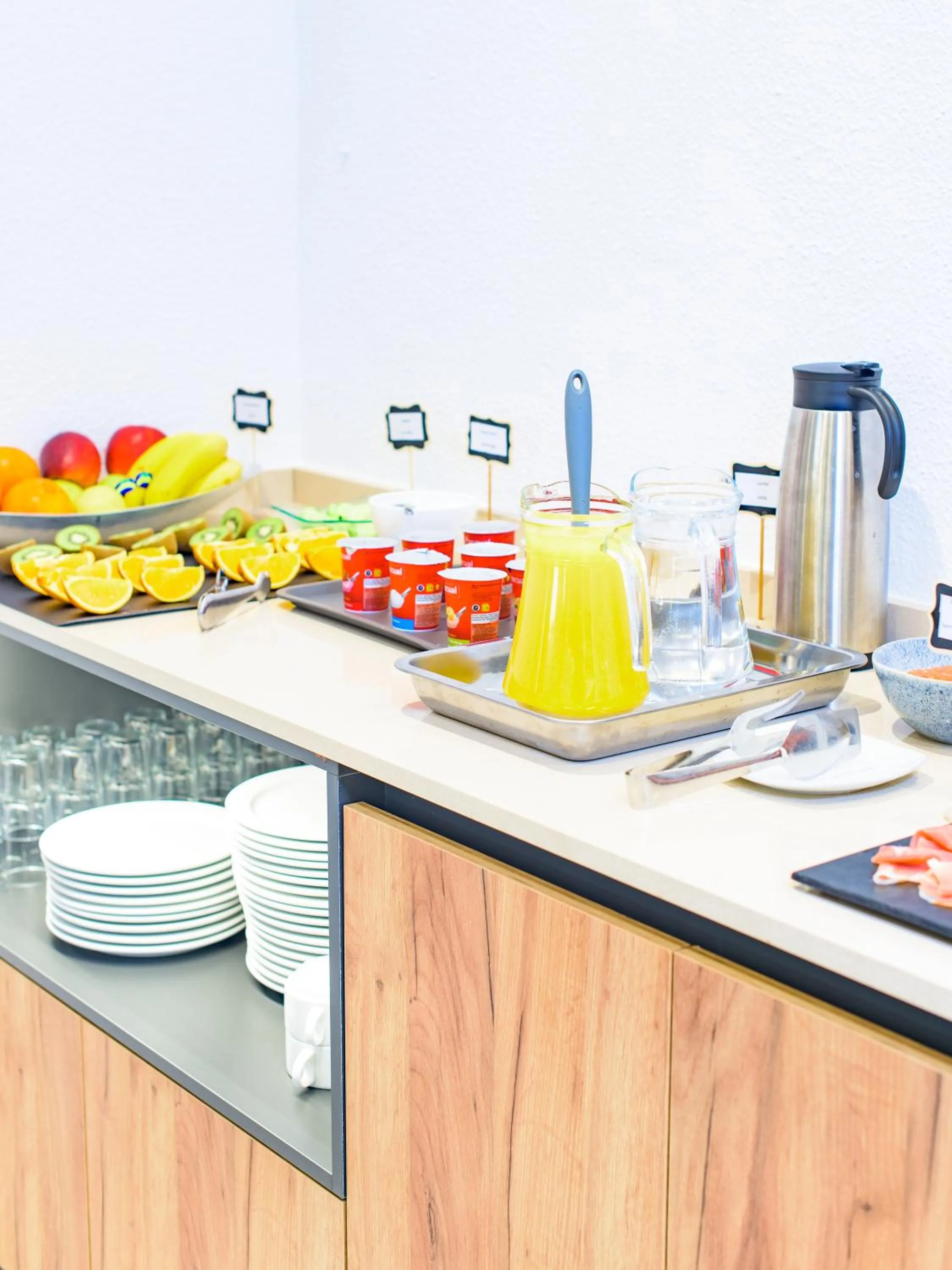 Restaurant/places to eat in Hotel Eden Mar