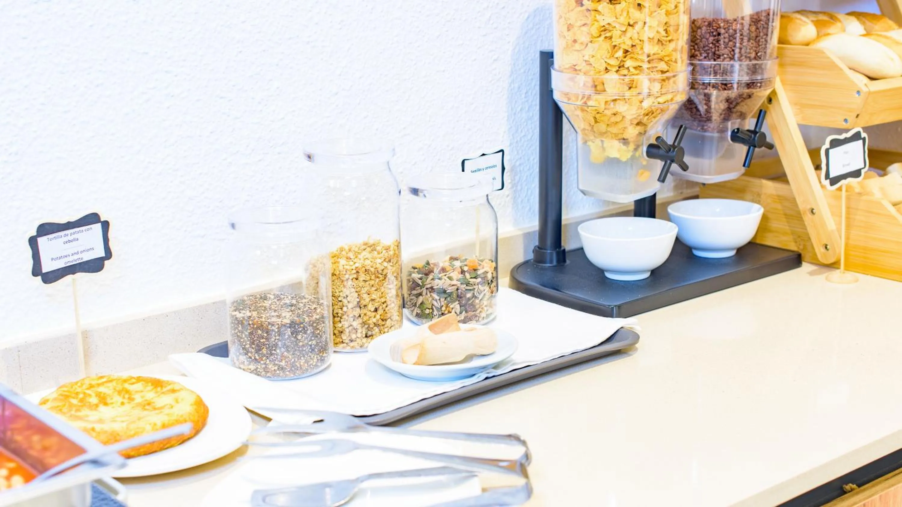 Restaurant/places to eat in Hotel Eden Mar