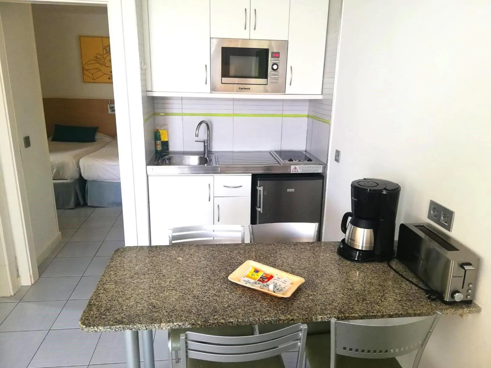 Photo of the whole room in Servatur Riosol