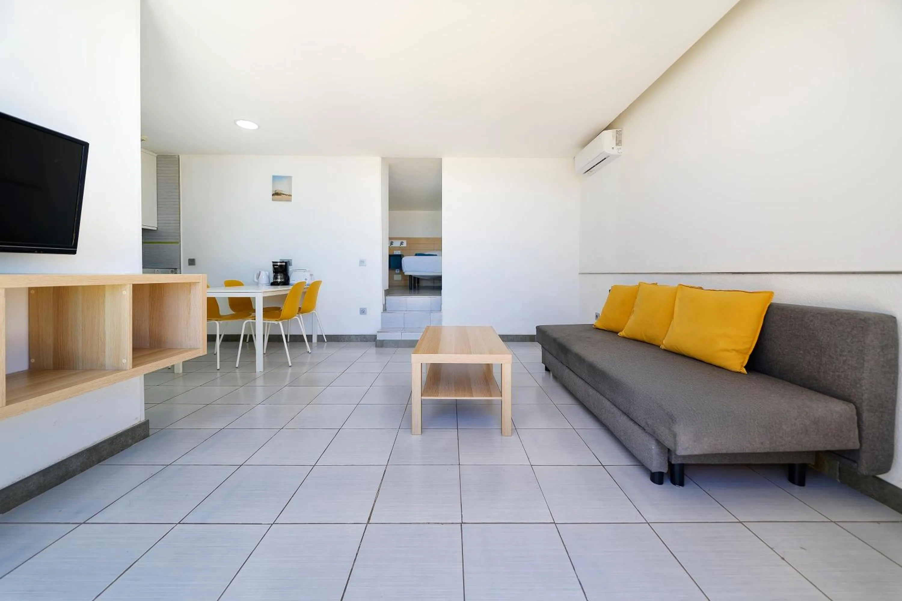 Photo of the whole room in Servatur Riosol