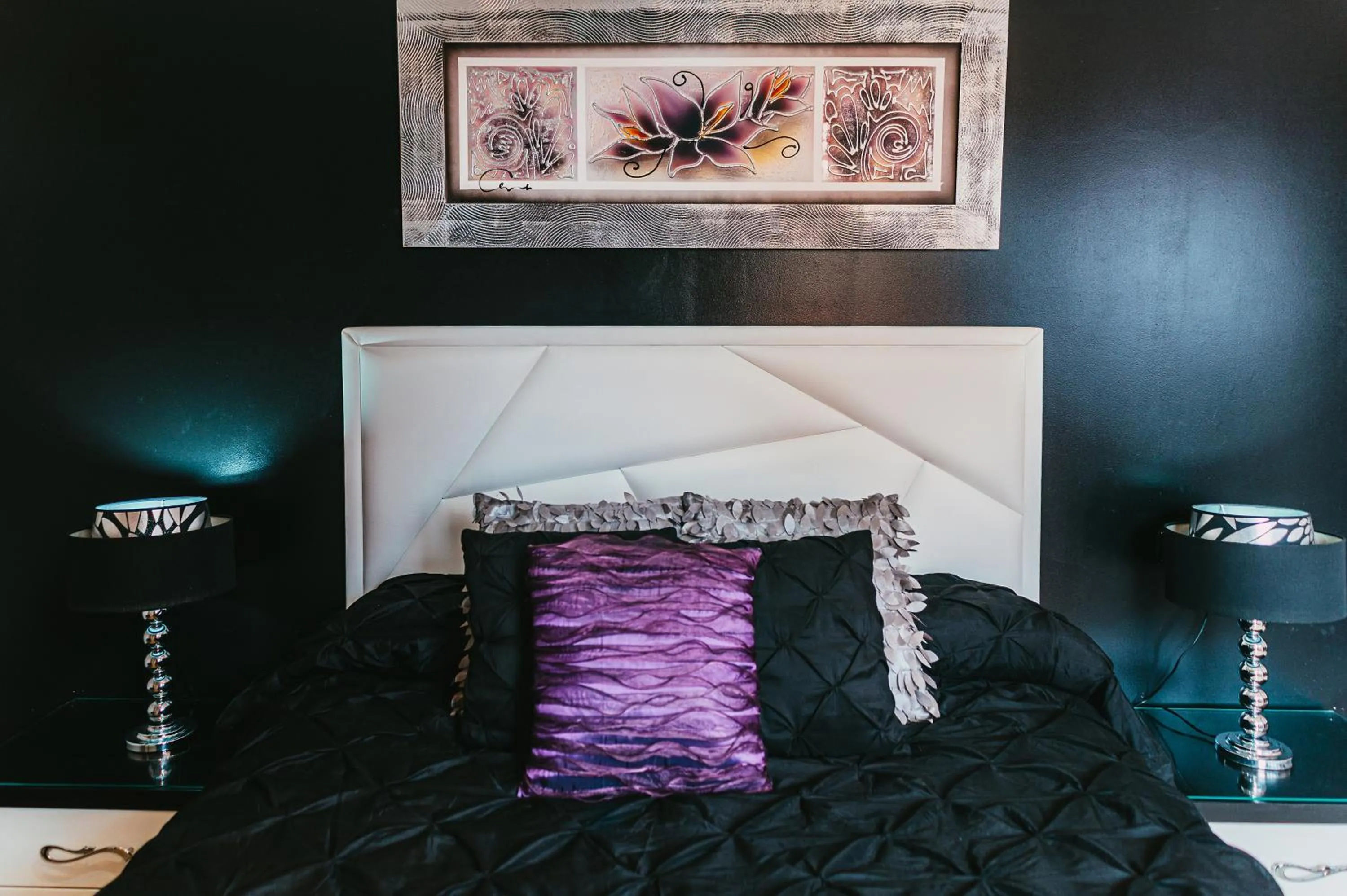 Bed in Hostal Mont Royal