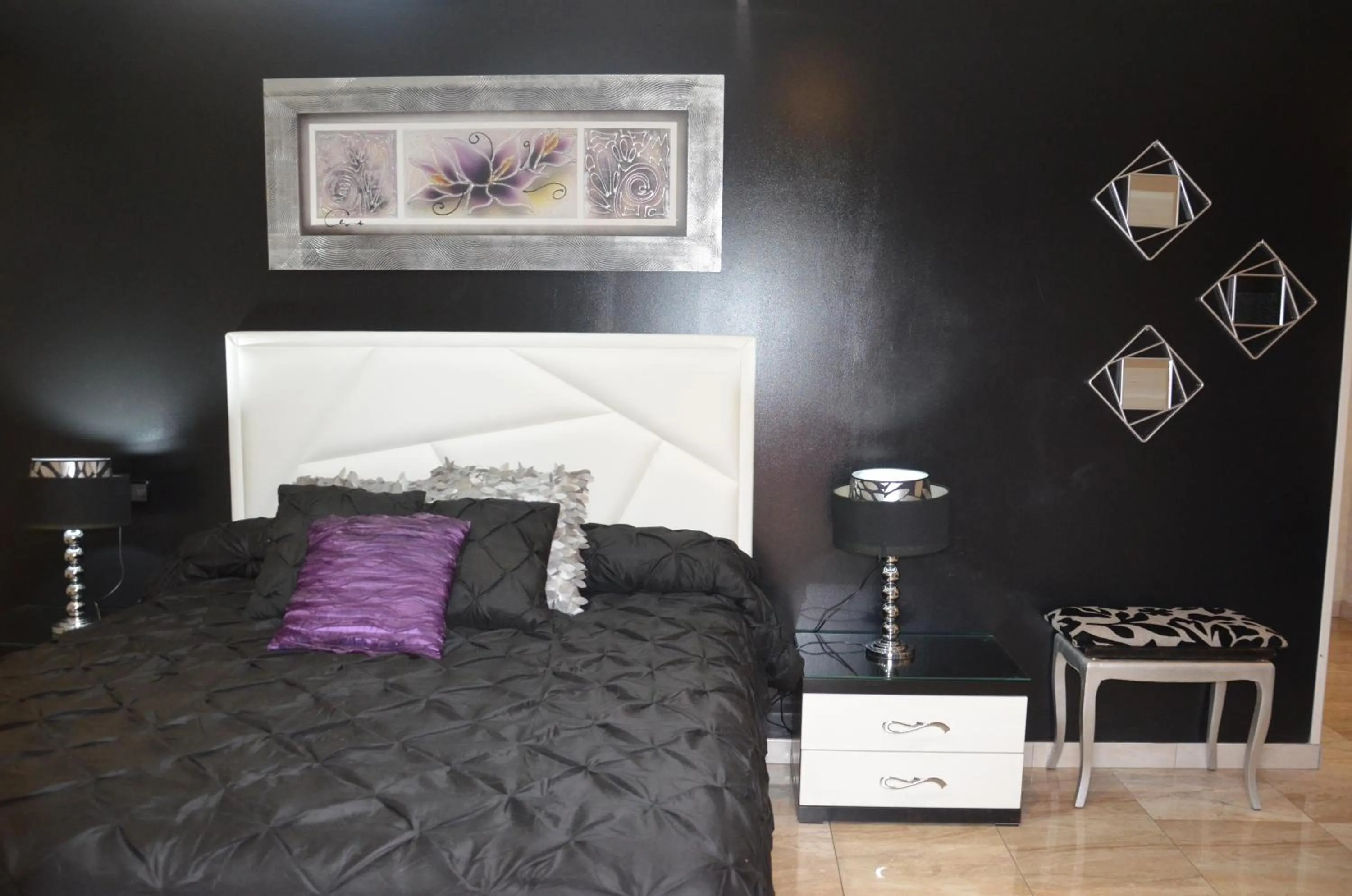 Bed in Hostal Mont Royal