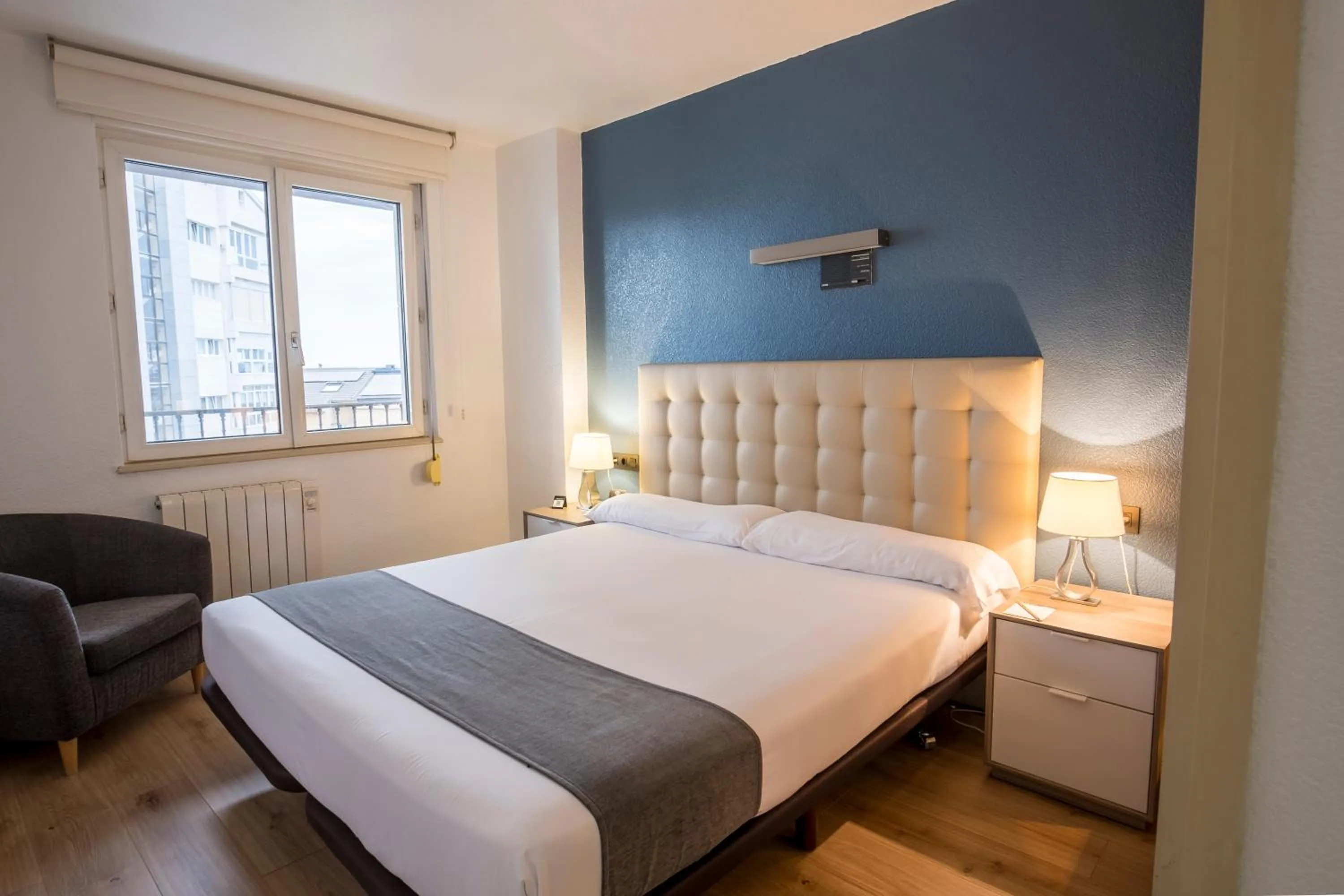 Bedroom, Bed in Alda Don Carlos