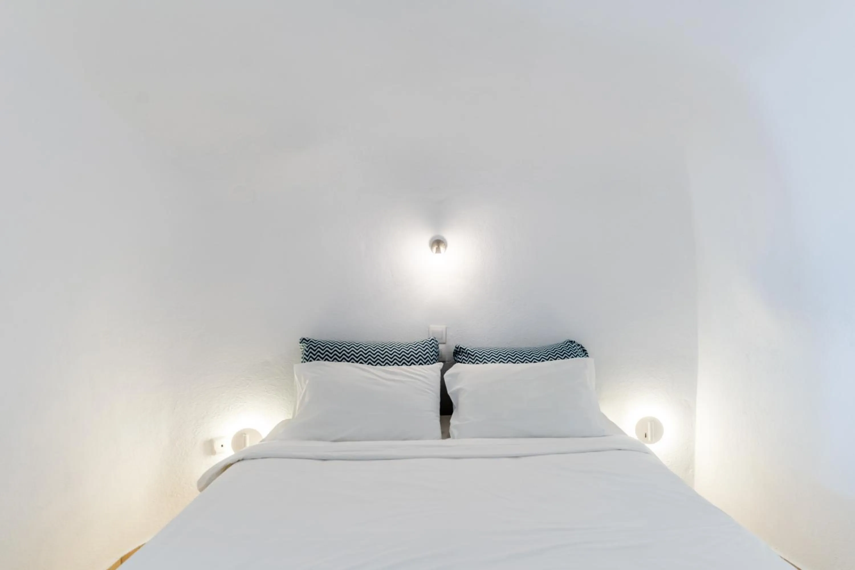 Bedroom, Bed in Vogue Suites