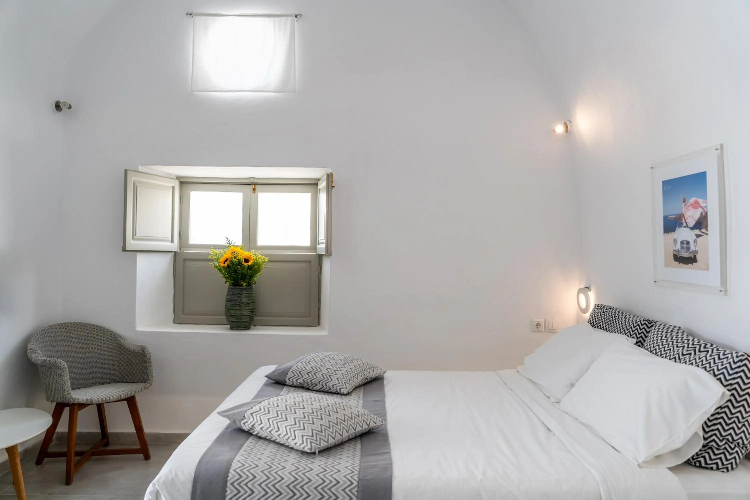 Bedroom, Bed in Vogue Suites