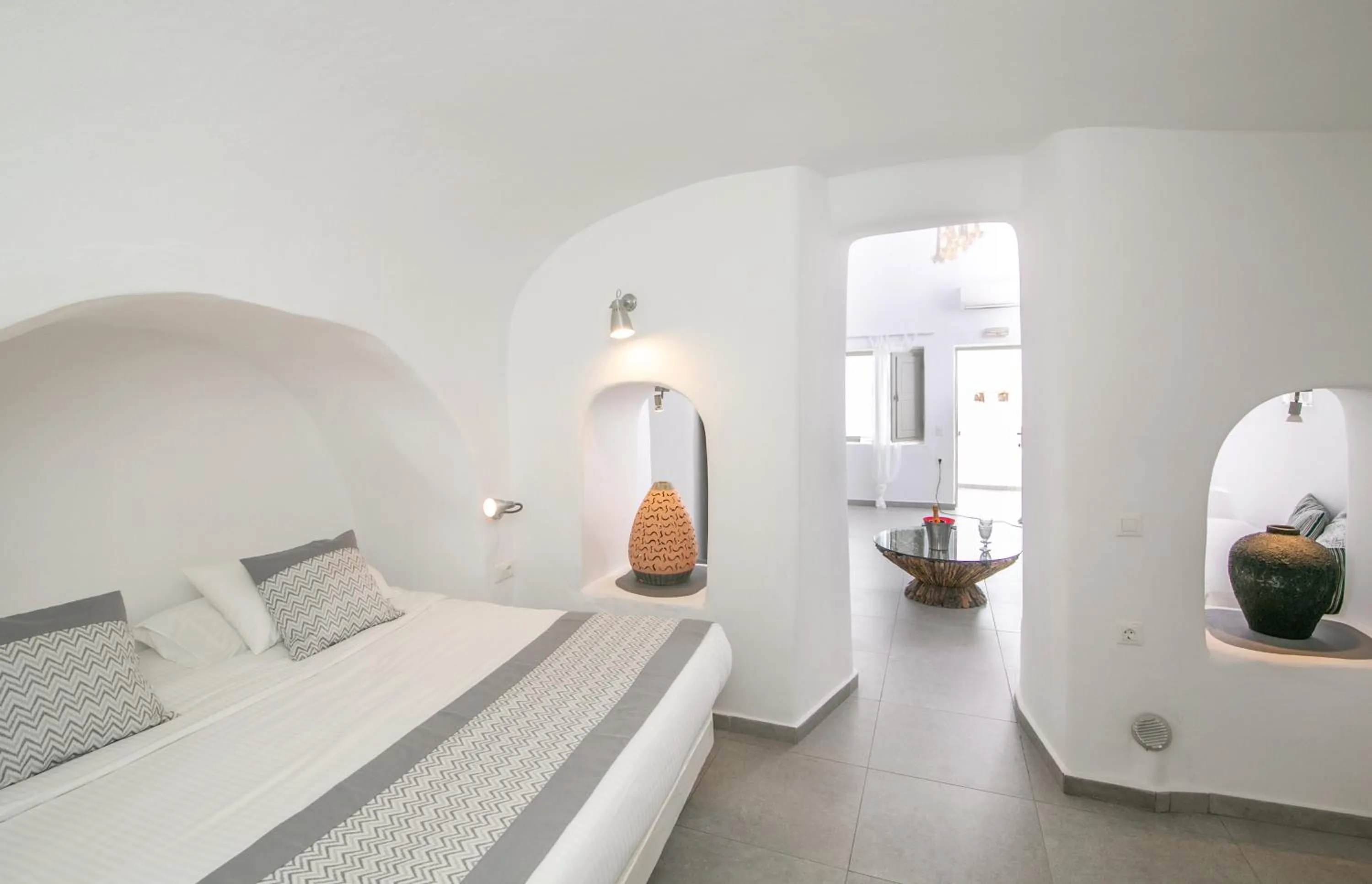 Bedroom, Bed in Vogue Suites