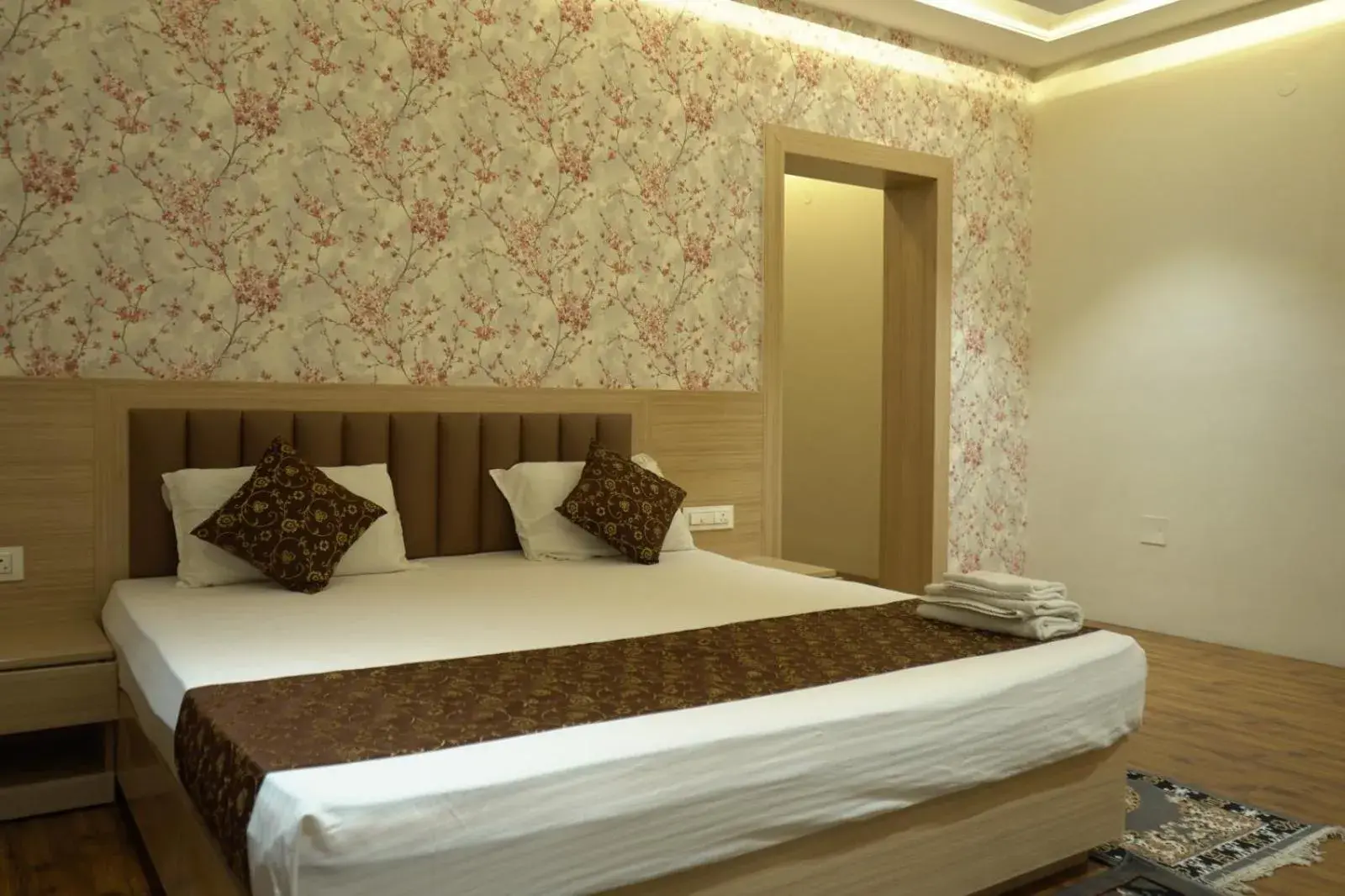 Deluxe Family Room in Hotel Tourist Inn By Sagar Deluxe Family Room in Hotel Tourist Inn By Sagar