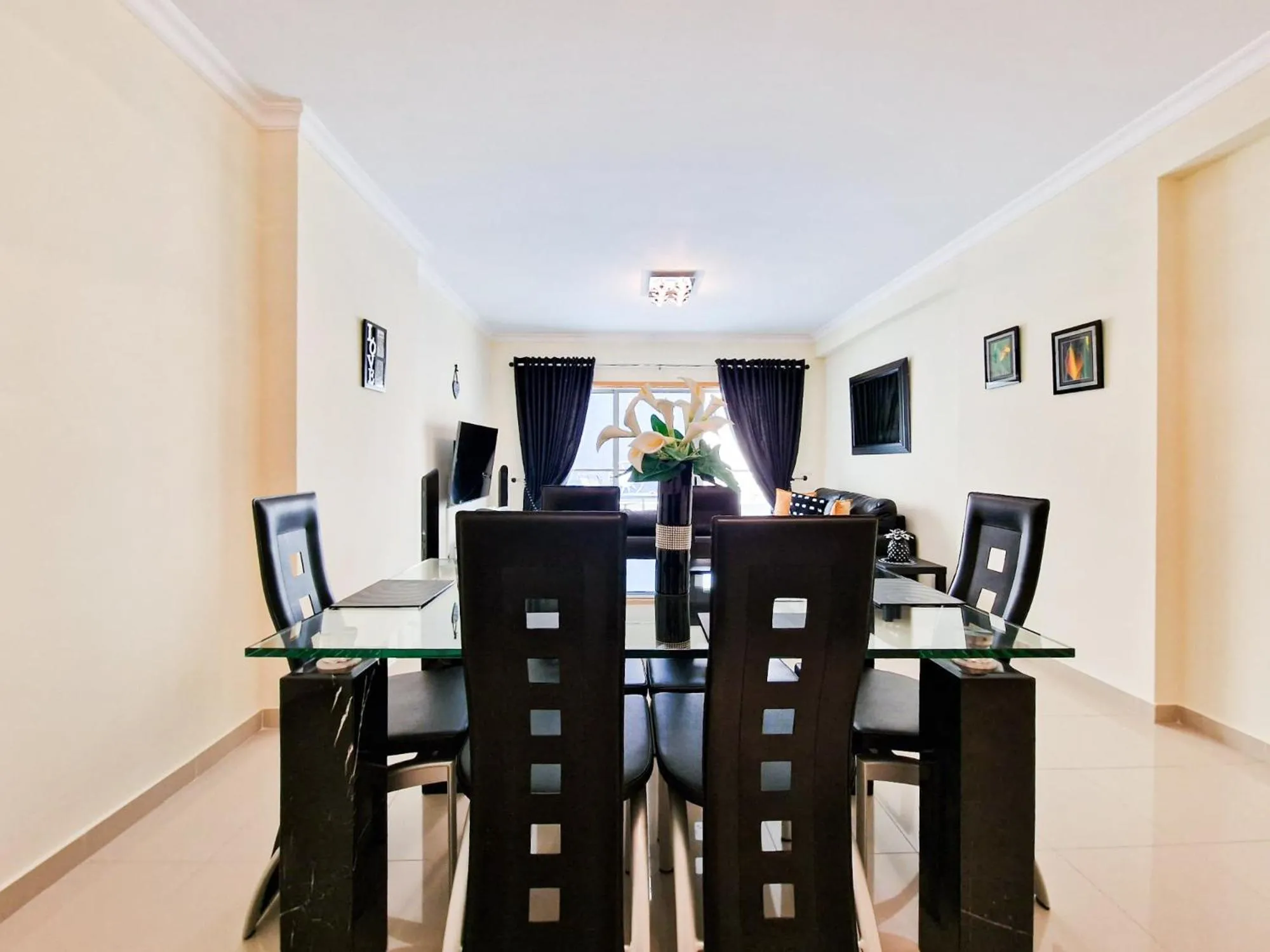 Communal lounge/ TV room in Apartment Rocha Oceano Azul Charming