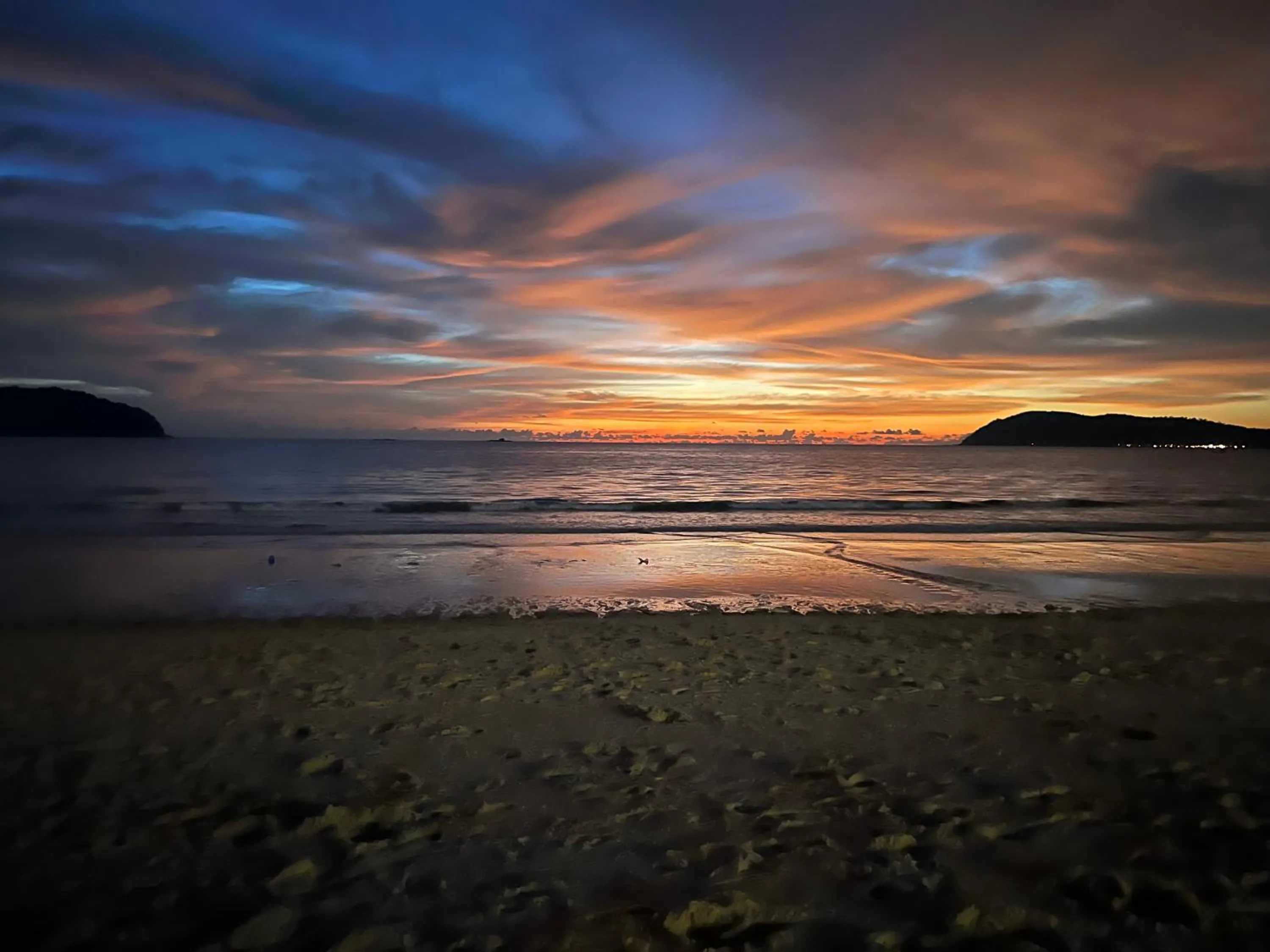 Sunset in Looma Private Pool Villas