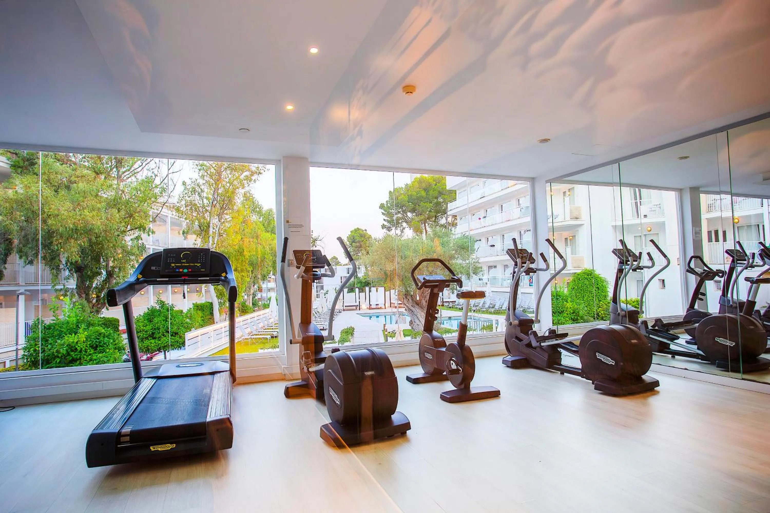 BQ Bulevar Peguera- Adults Only