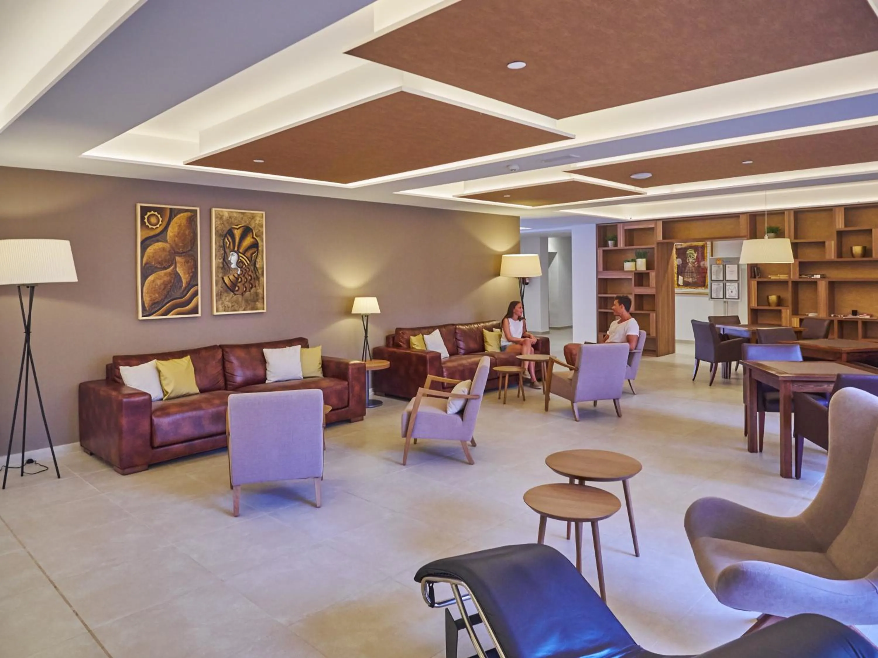 Communal lounge/ TV room in BQ Bulevar Peguera- Adults Only