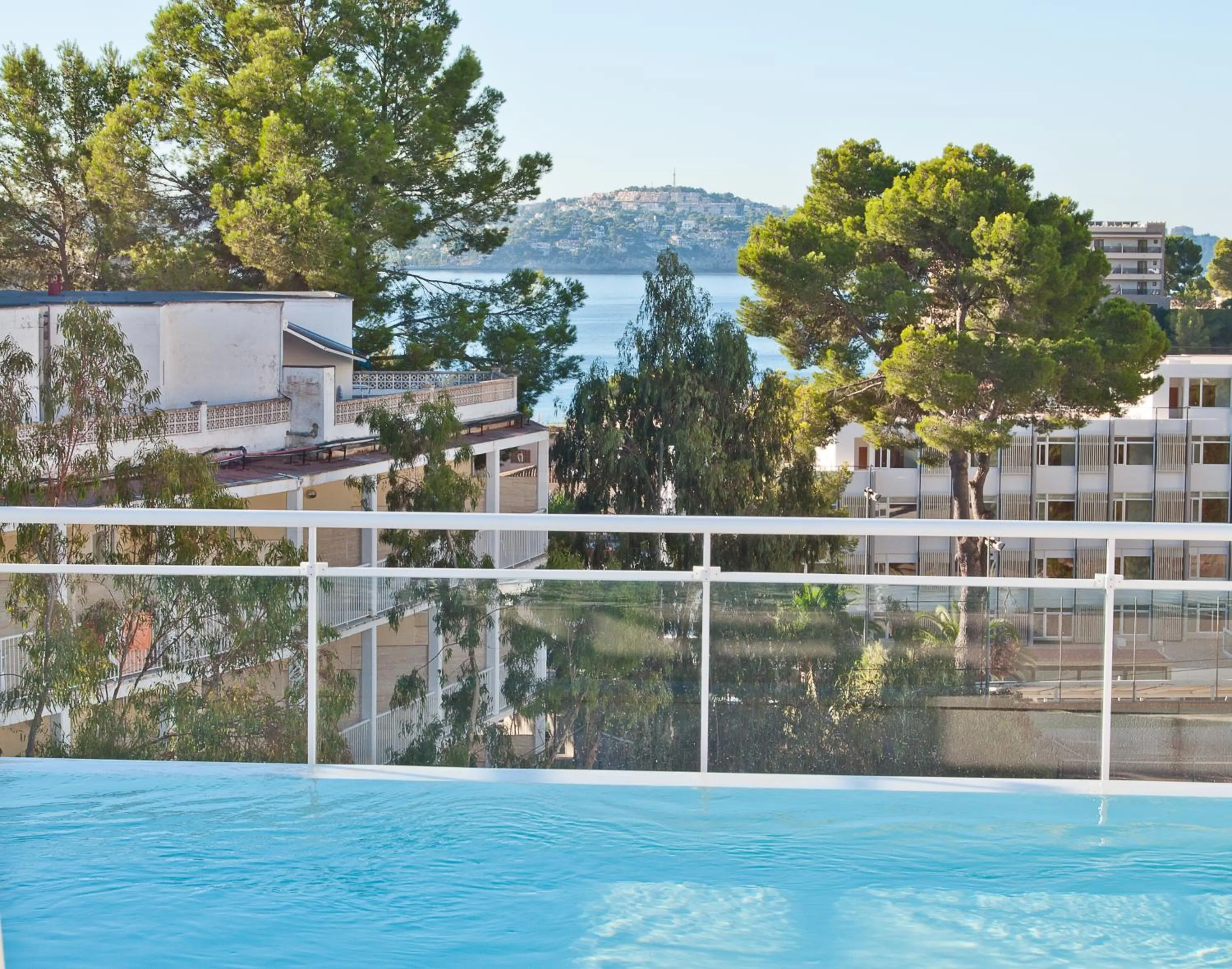 Sea view in BQ Bulevar Peguera- Adults Only