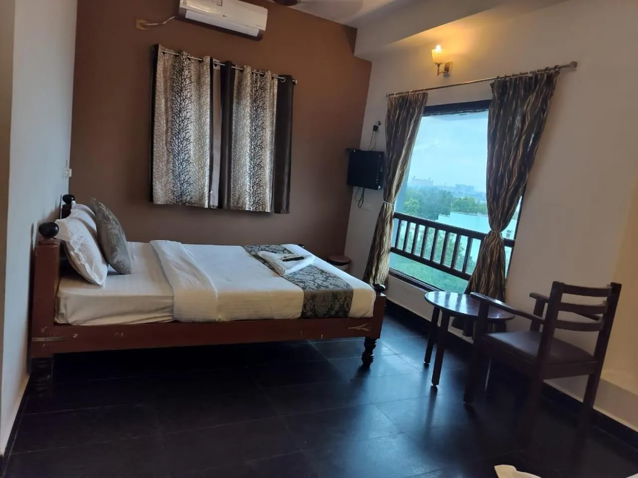 Bed in Le Grace Apollo