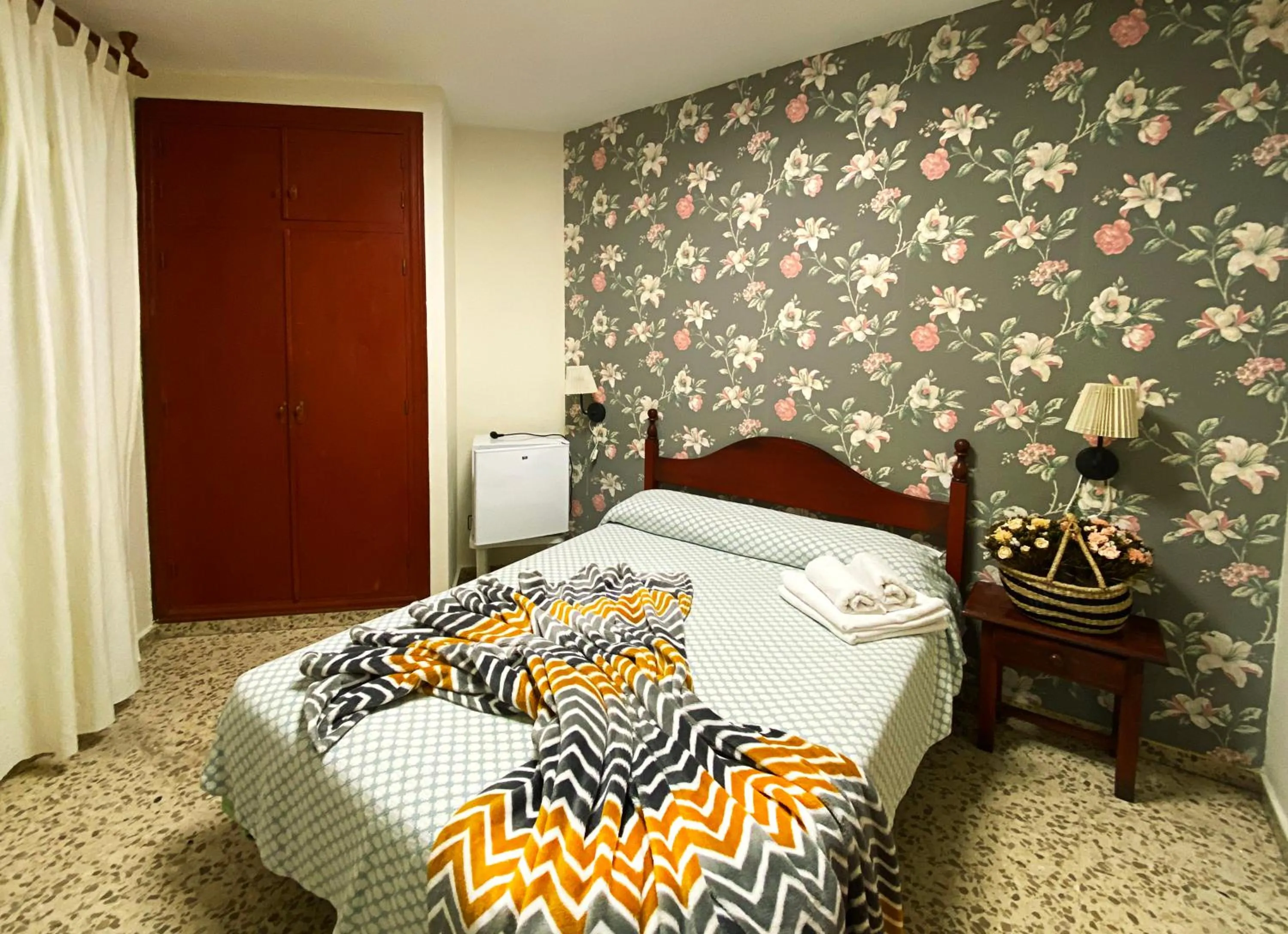 Bed in Hostal Azahara