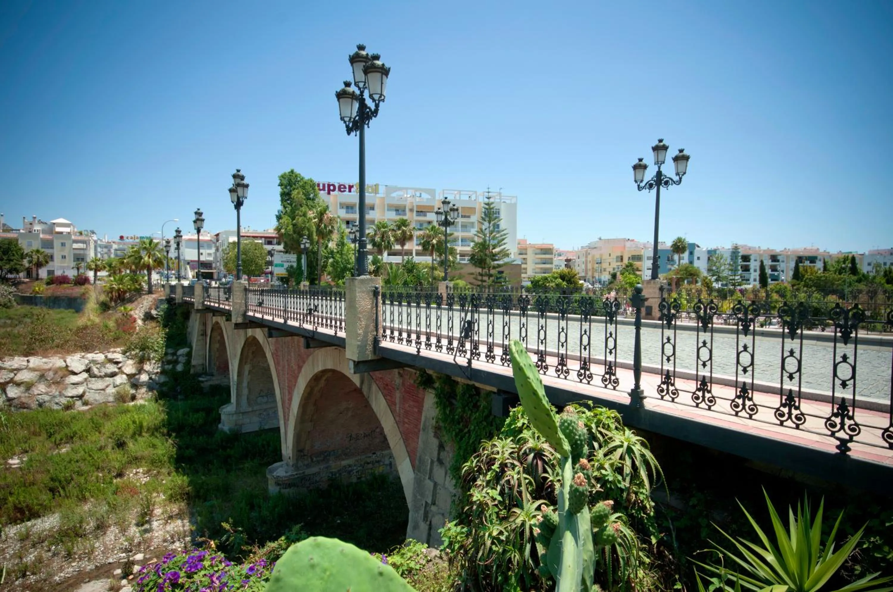 Area and facilities in Hostal Azahara