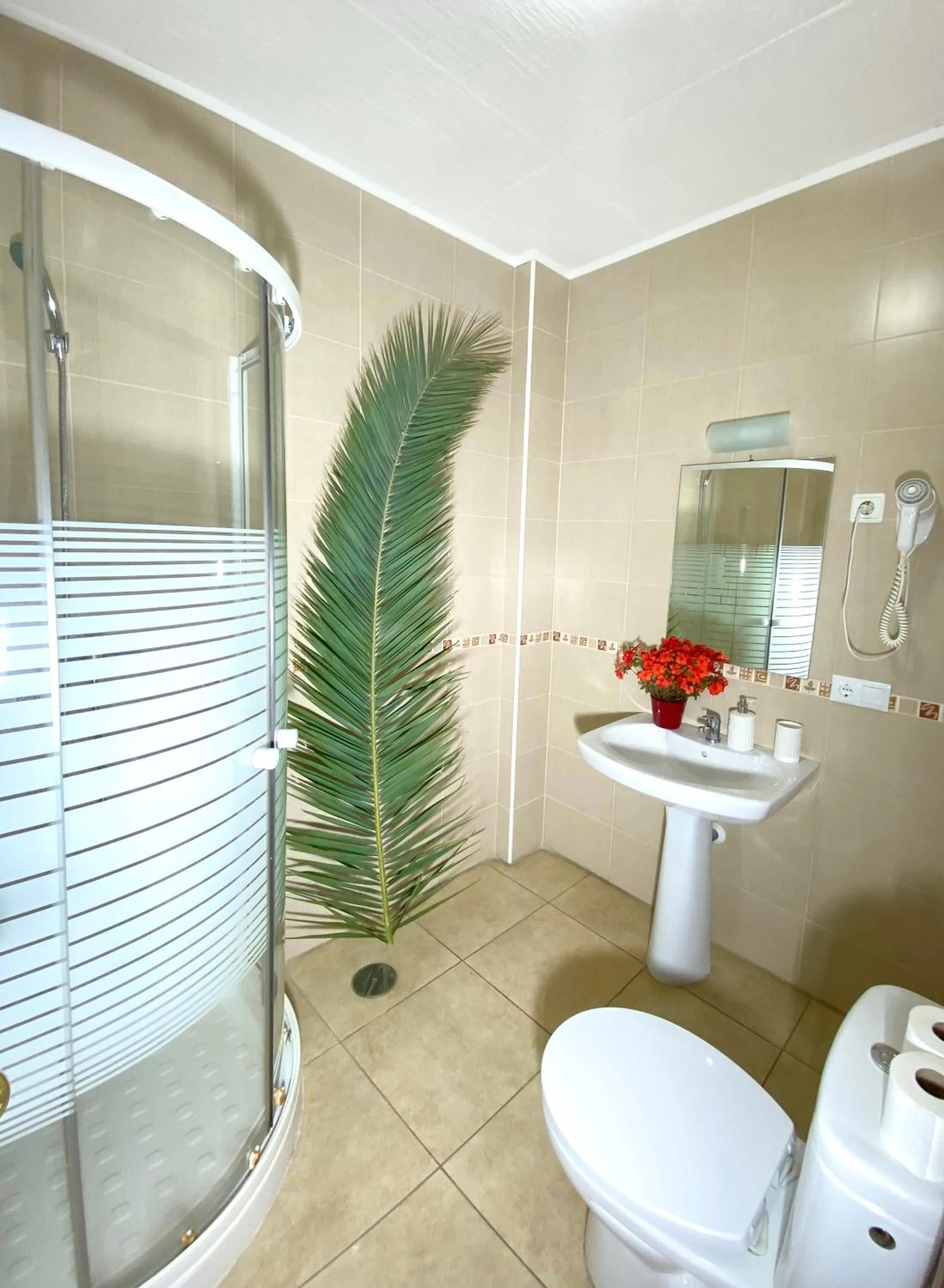 Bathroom in Hostal Azahara