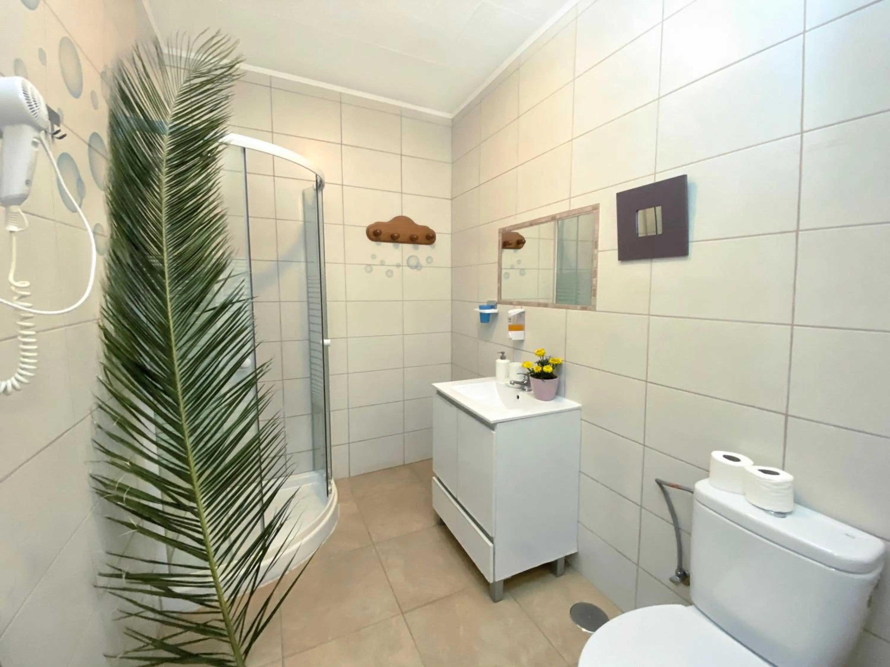 Bathroom in Hostal Azahara