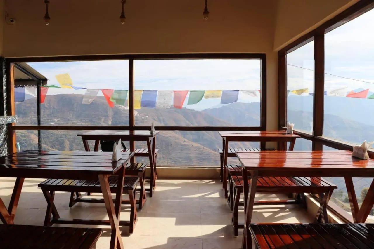 Restaurant/places to eat in Pinaceae Resort