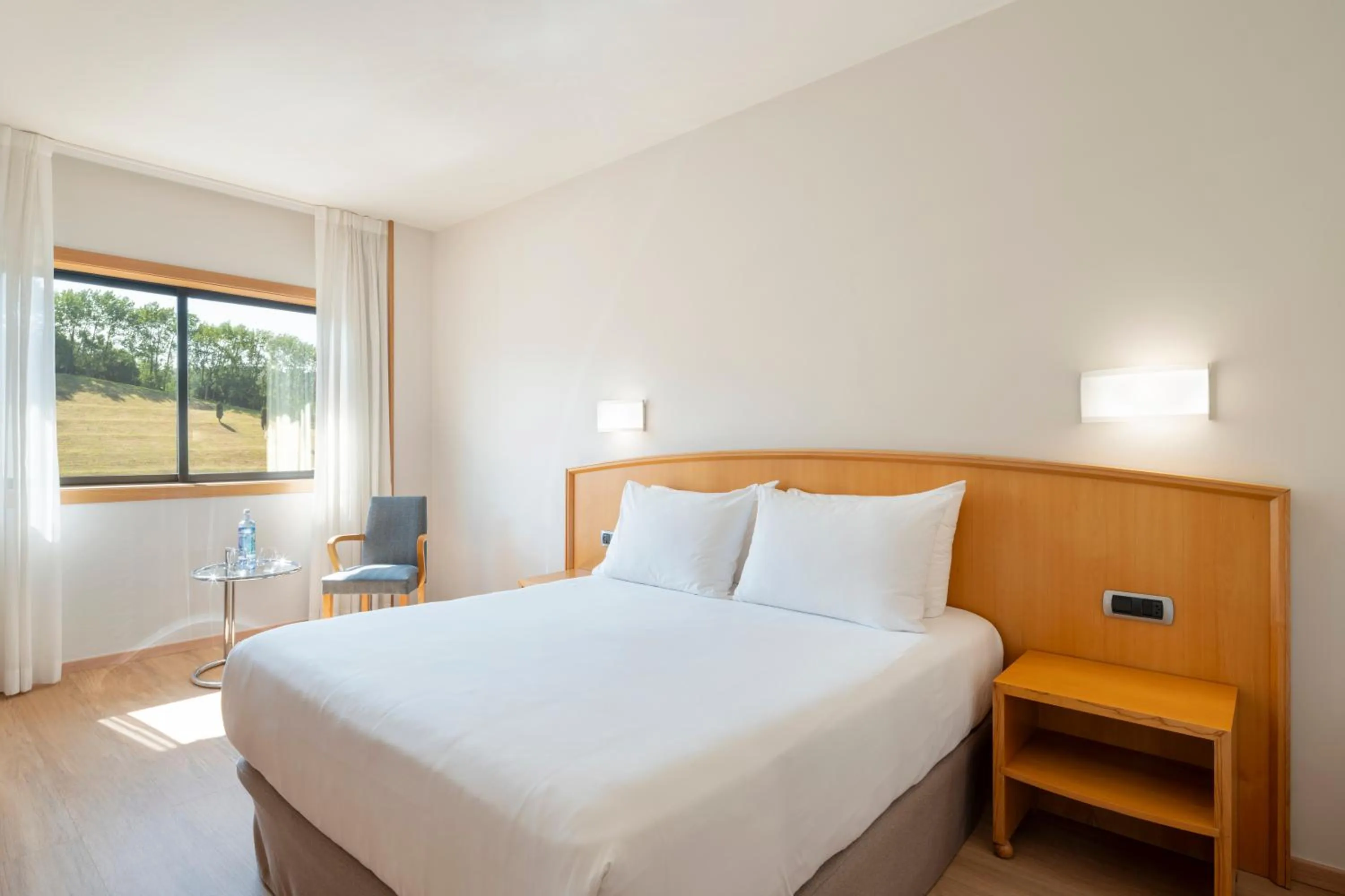 Bedroom, Bed in Exe Area Central