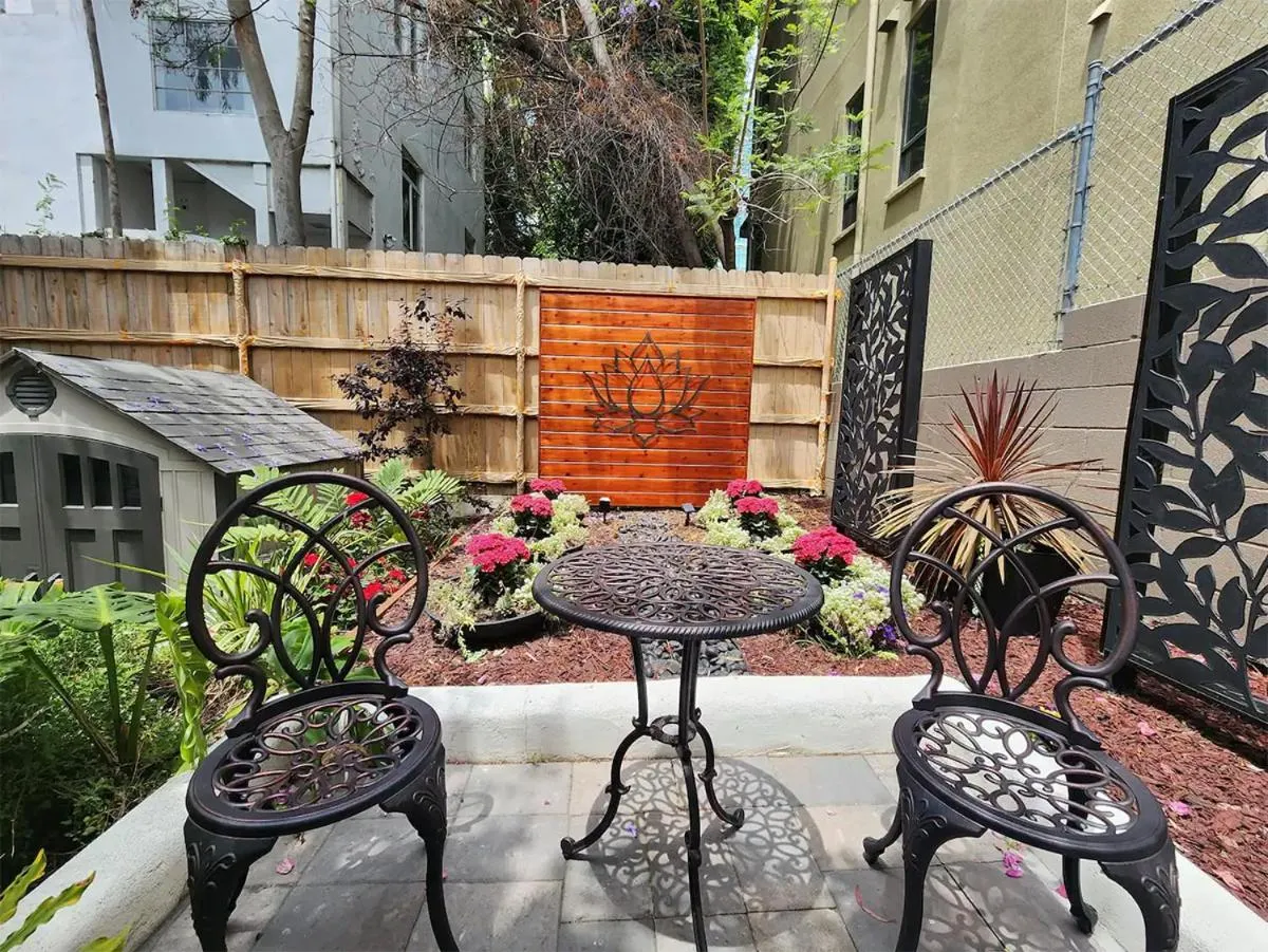 Patio in Somerset Hotel