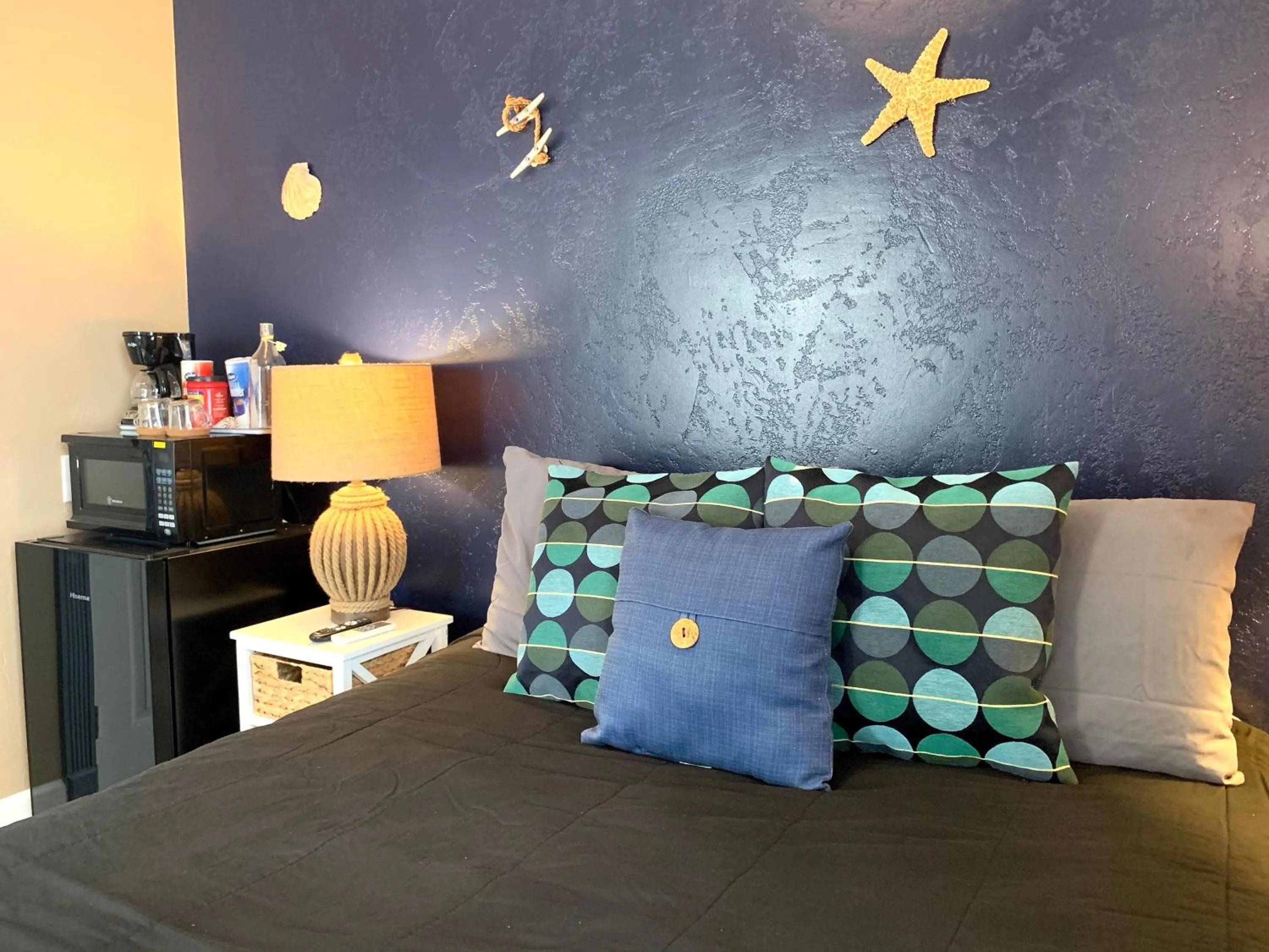 Bed in Somerset Hotel