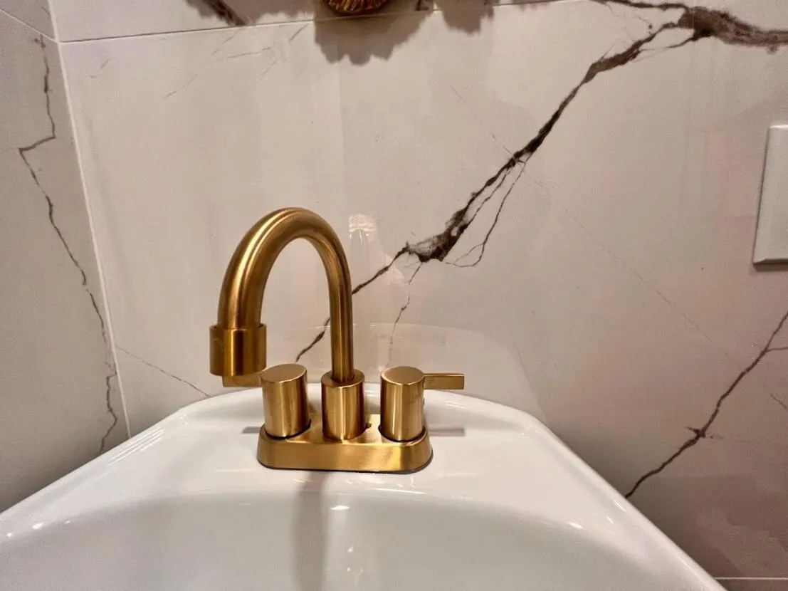 Bathroom in Somerset Hotel