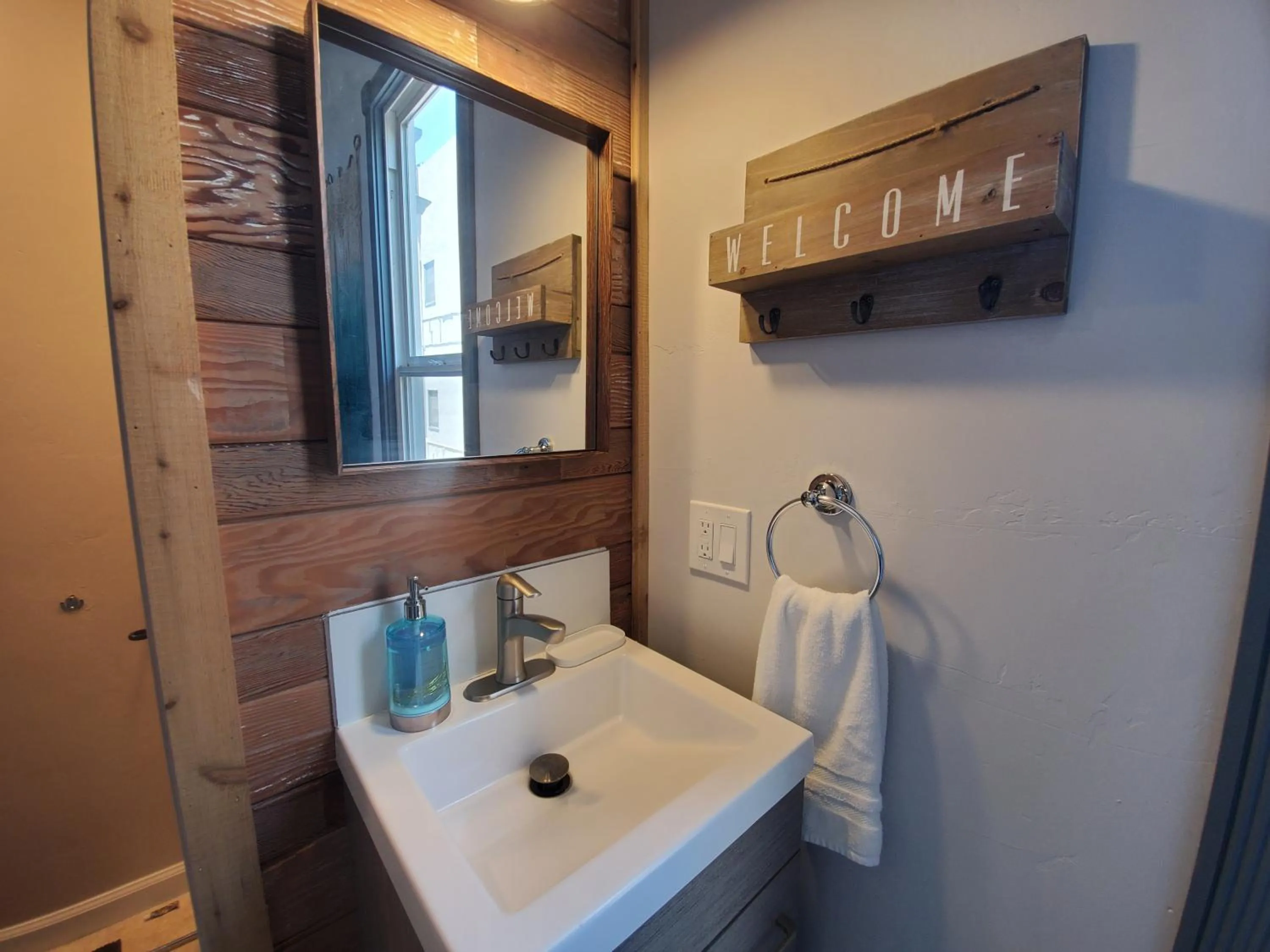 Bathroom in Somerset Hotel