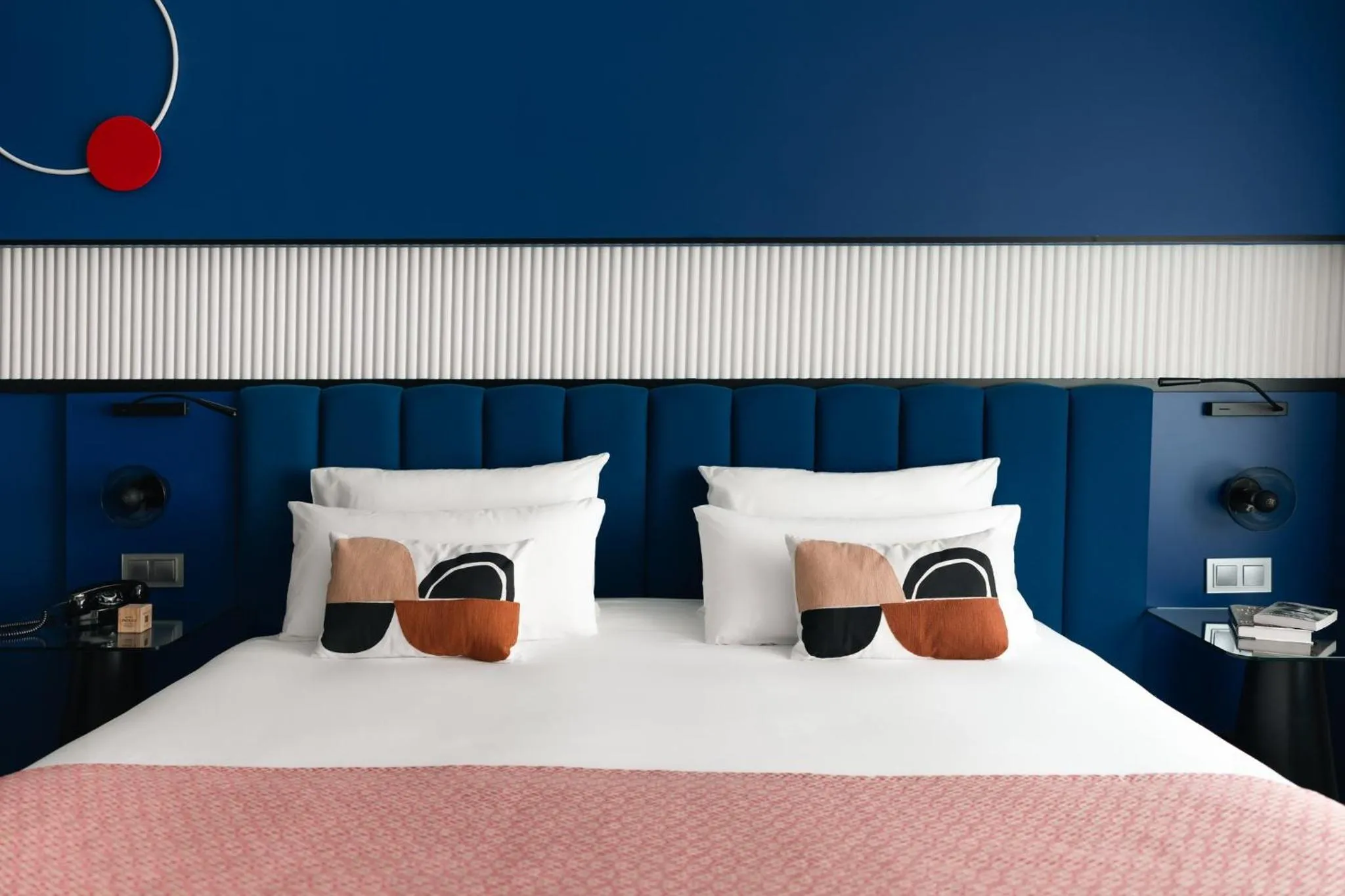 Photo of the whole room, Bed in Hotel Indigo Barcelona Plaza Espana by IHG