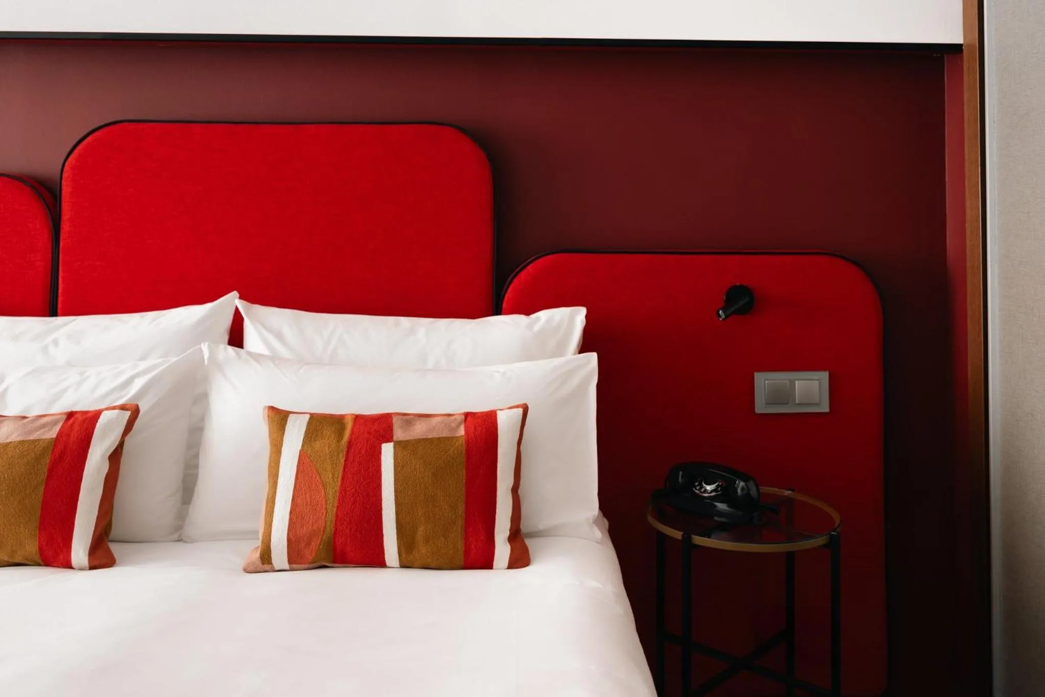 Photo of the whole room, Bed in Hotel Indigo Barcelona Plaza Espana by IHG