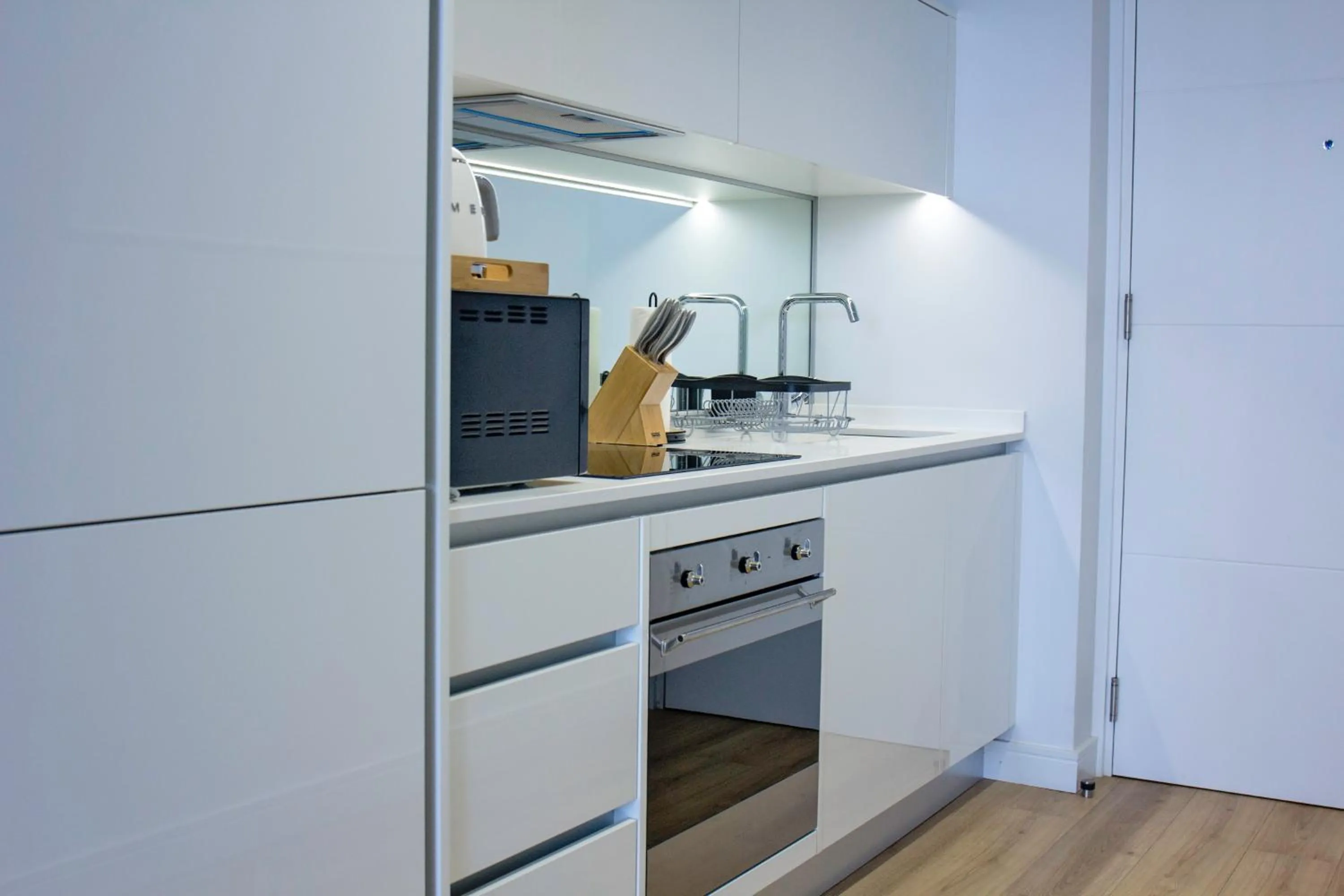 Kitchen or kitchenette in Executive Apartment at Ellipse Waterfall