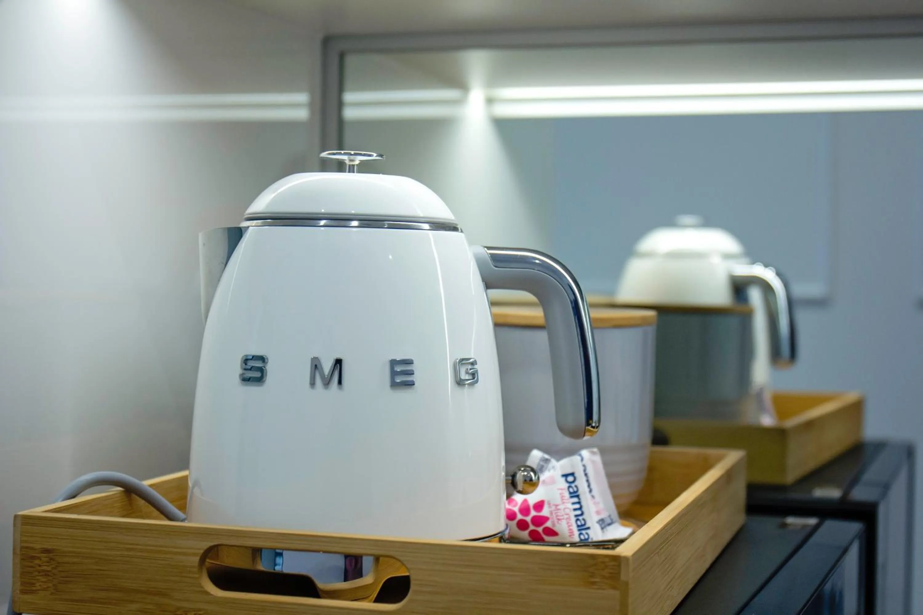 Coffee/tea facilities in Executive Apartment at Ellipse Waterfall