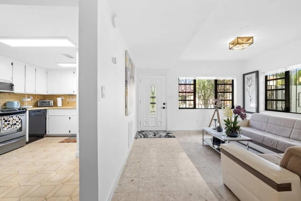 Kitchen or kitchenette in Little Havana Retreat - Newly remodeled Villa by Loan Depot Stadium!