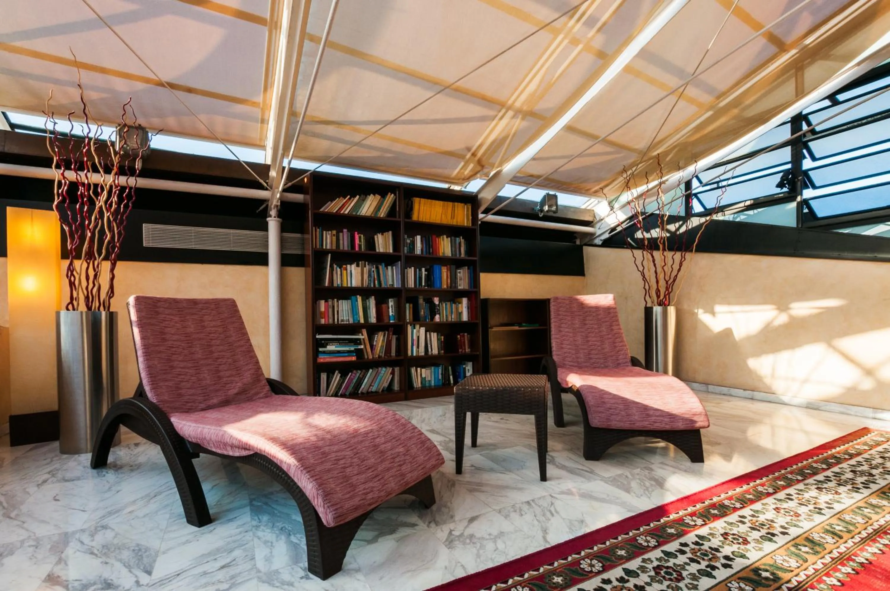 Library in Hotel Medinaceli