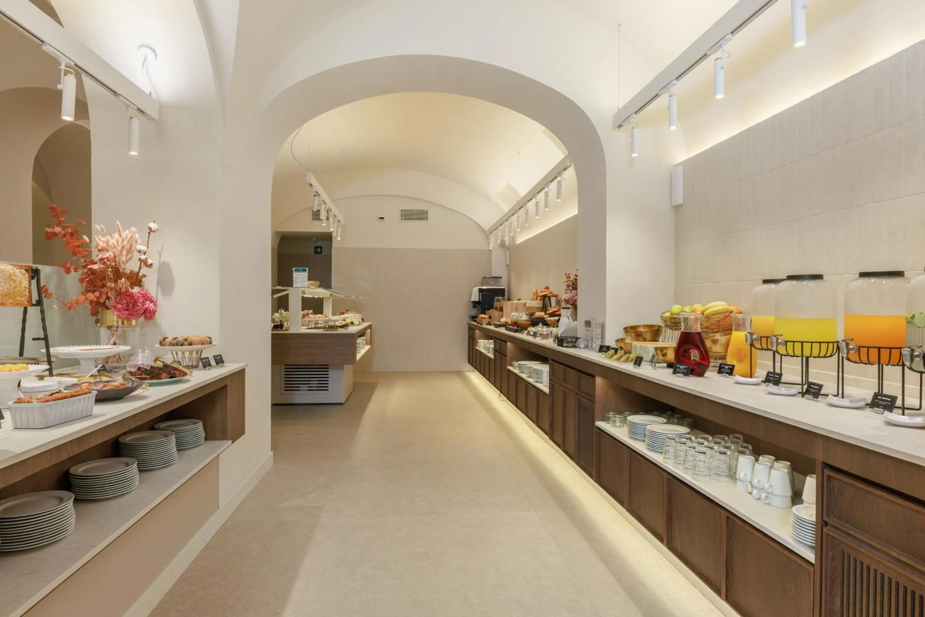 Buffet breakfast in Hotel Medinaceli