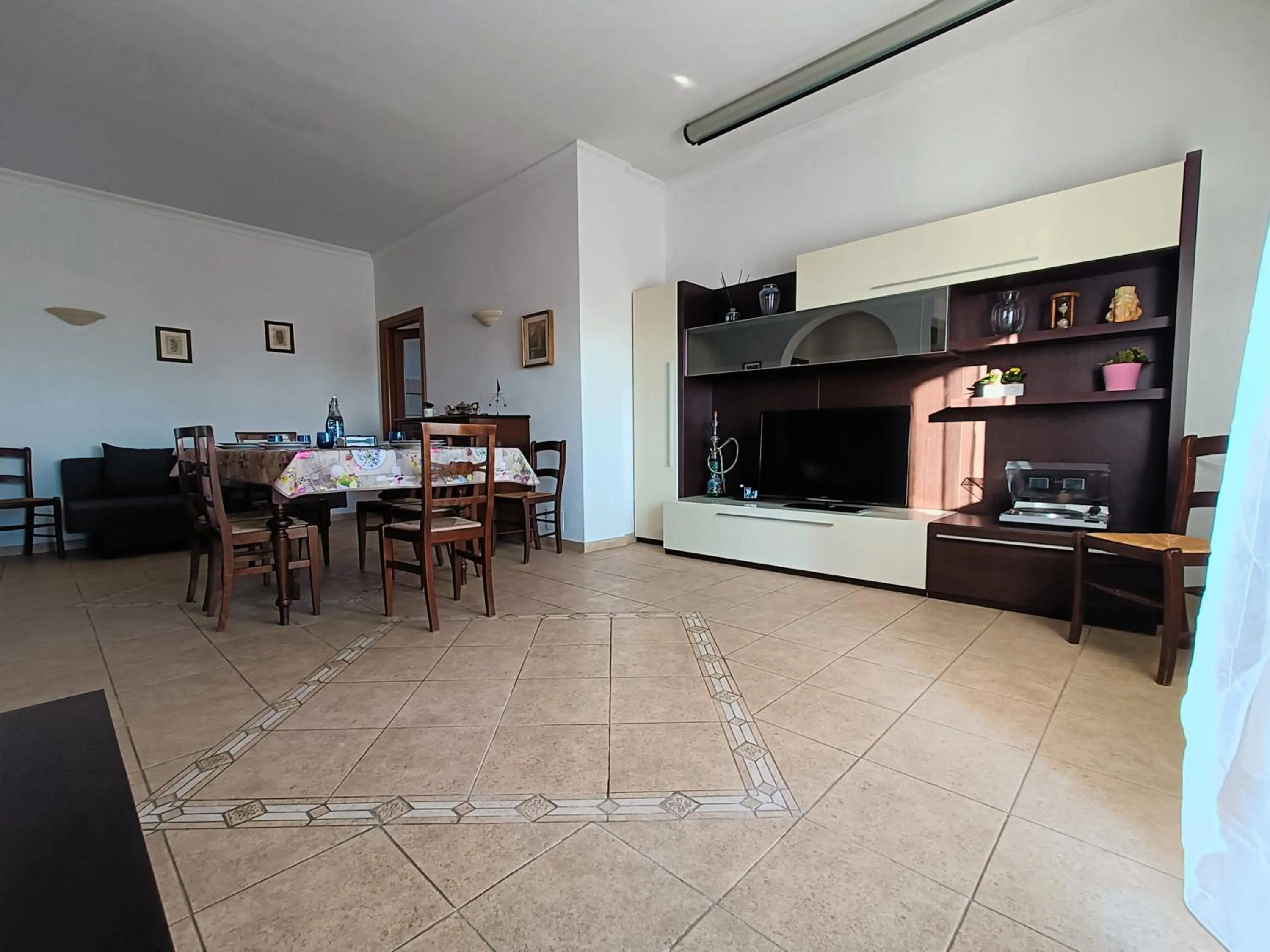 Living room in Avellini - Delightful and Spacious Apartment with terrace - near Metro A Cornelia