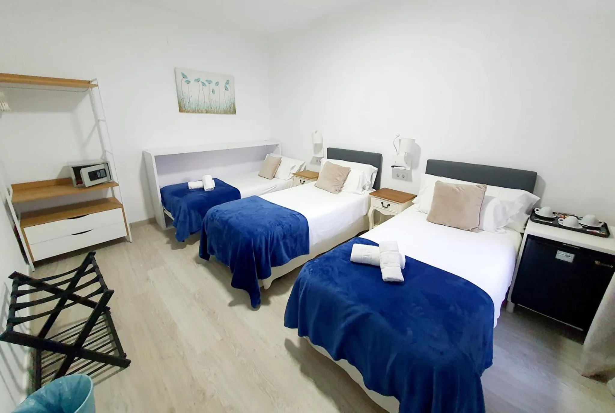 Photo of the whole room, Bed in Zaida Boutique Hotel