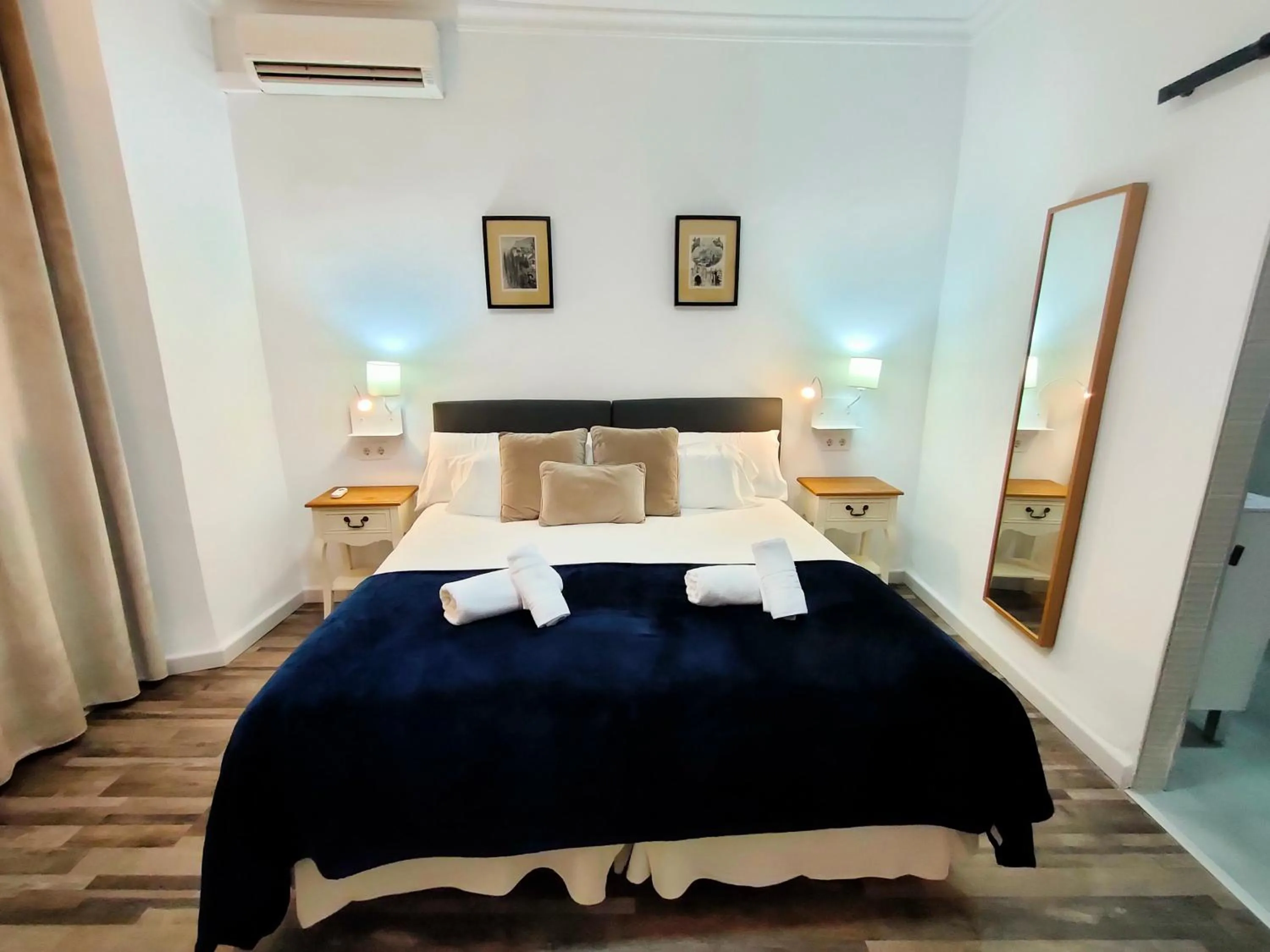 Photo of the whole room, Bed in Zaida Boutique Hotel