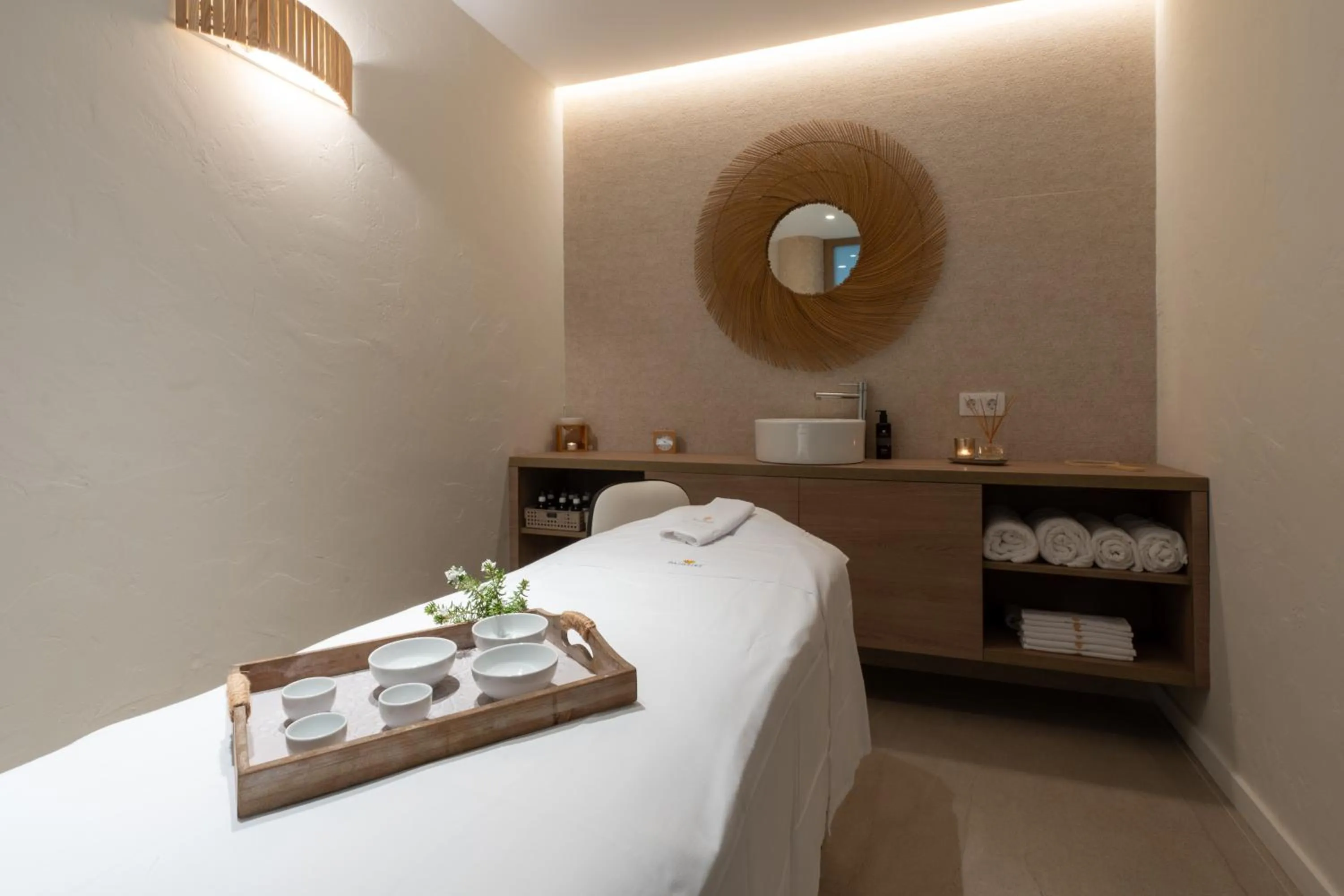 Spa and wellness centre/facilities, Bed in PALASIET Wellness Clinic&Thalasso 4 SUP