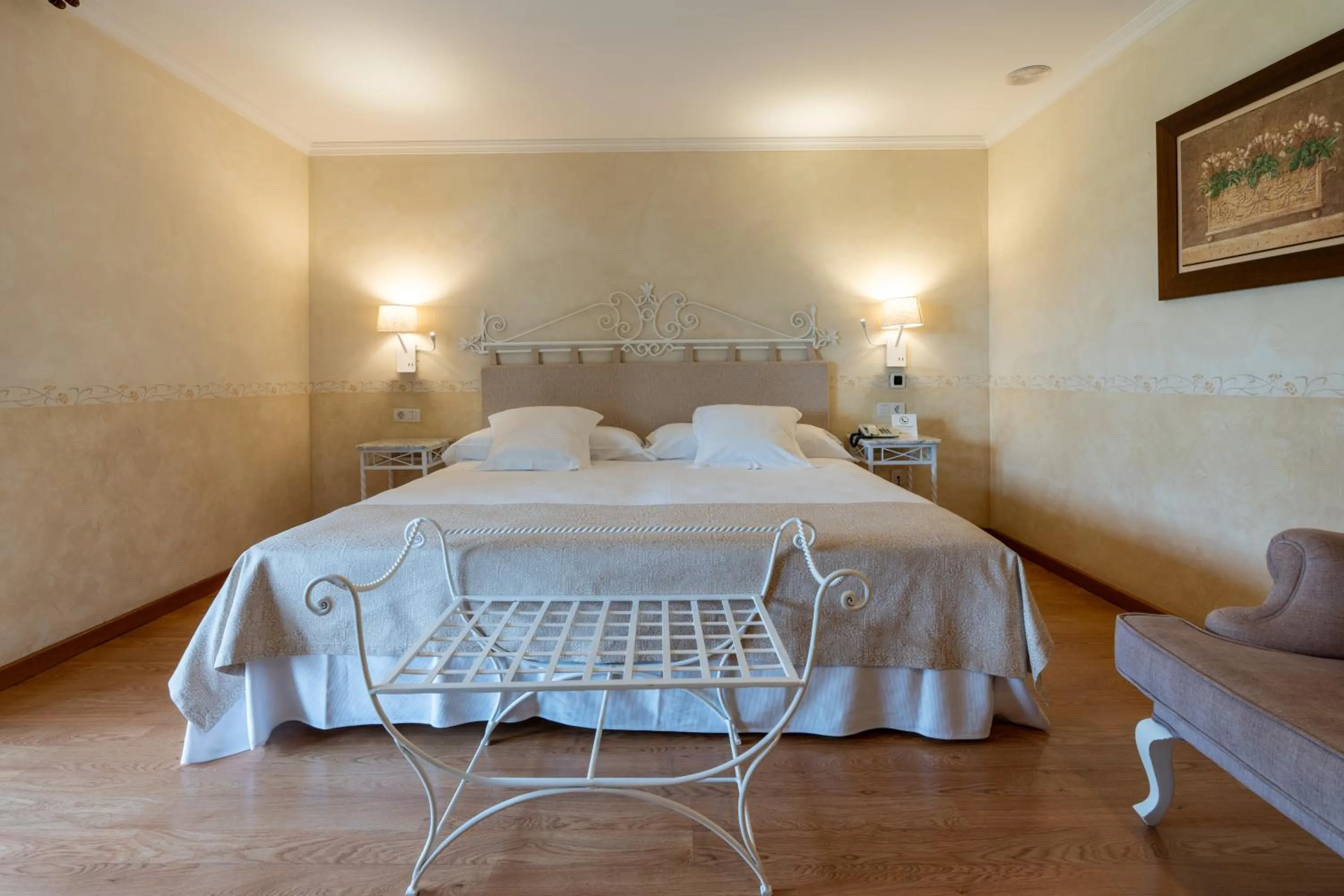 Photo of the whole room, Bed in PALASIET Wellness Clinic&Thalasso 4 SUP